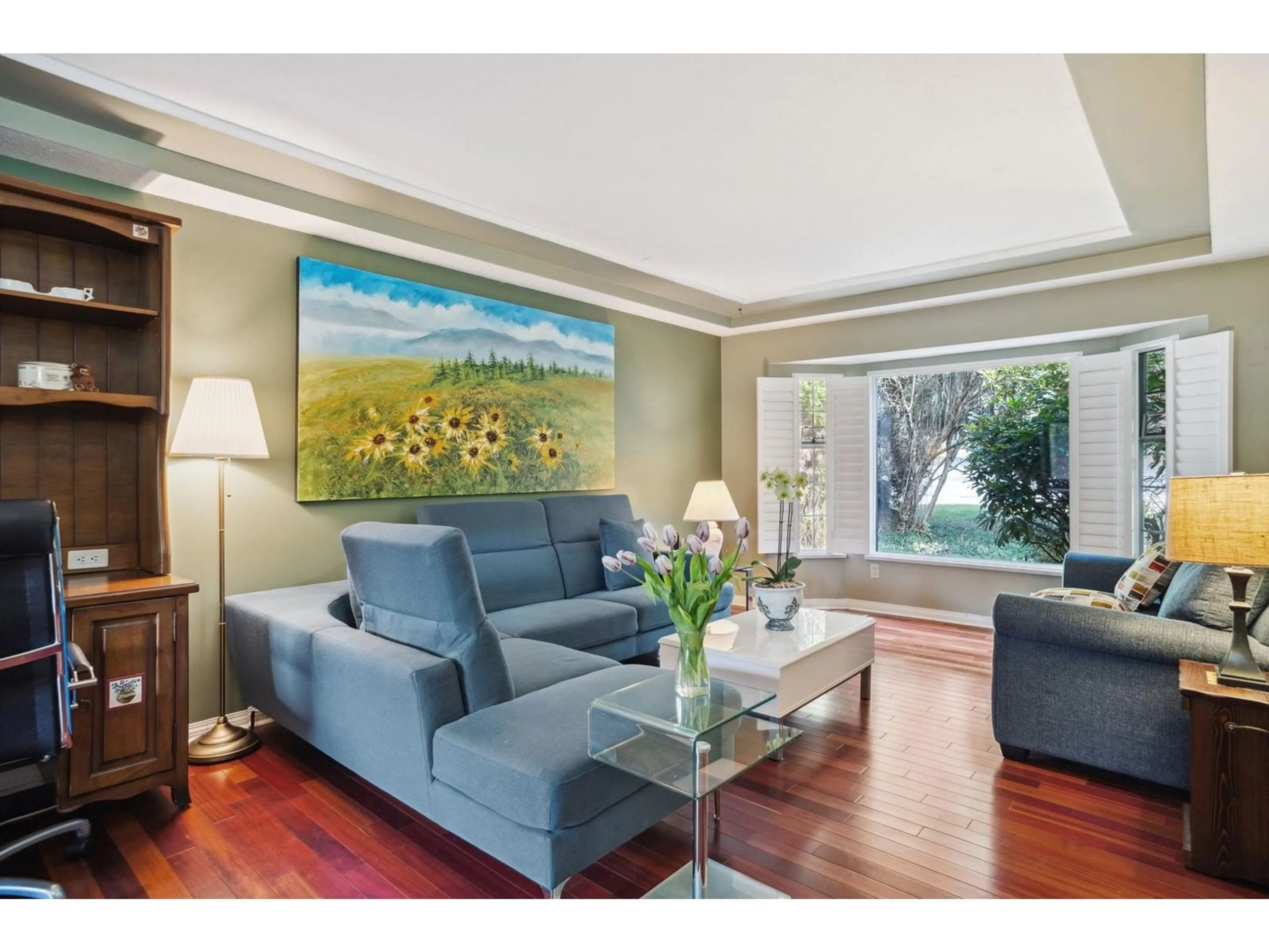 Living room with furniture, wood/laminate floor for 8985 WATSON, Delta British Columbia V4C8A1