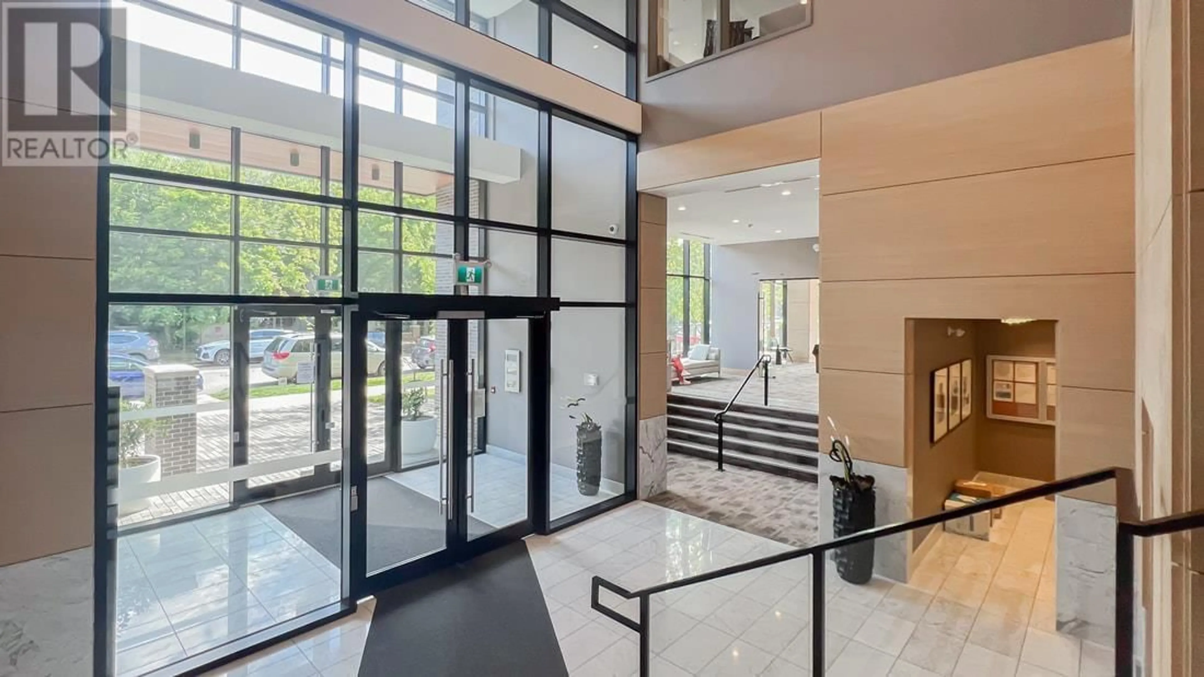 Indoor foyer for 518 - 9233 ODLIN ROAD, Richmond British Columbia V6X0V4