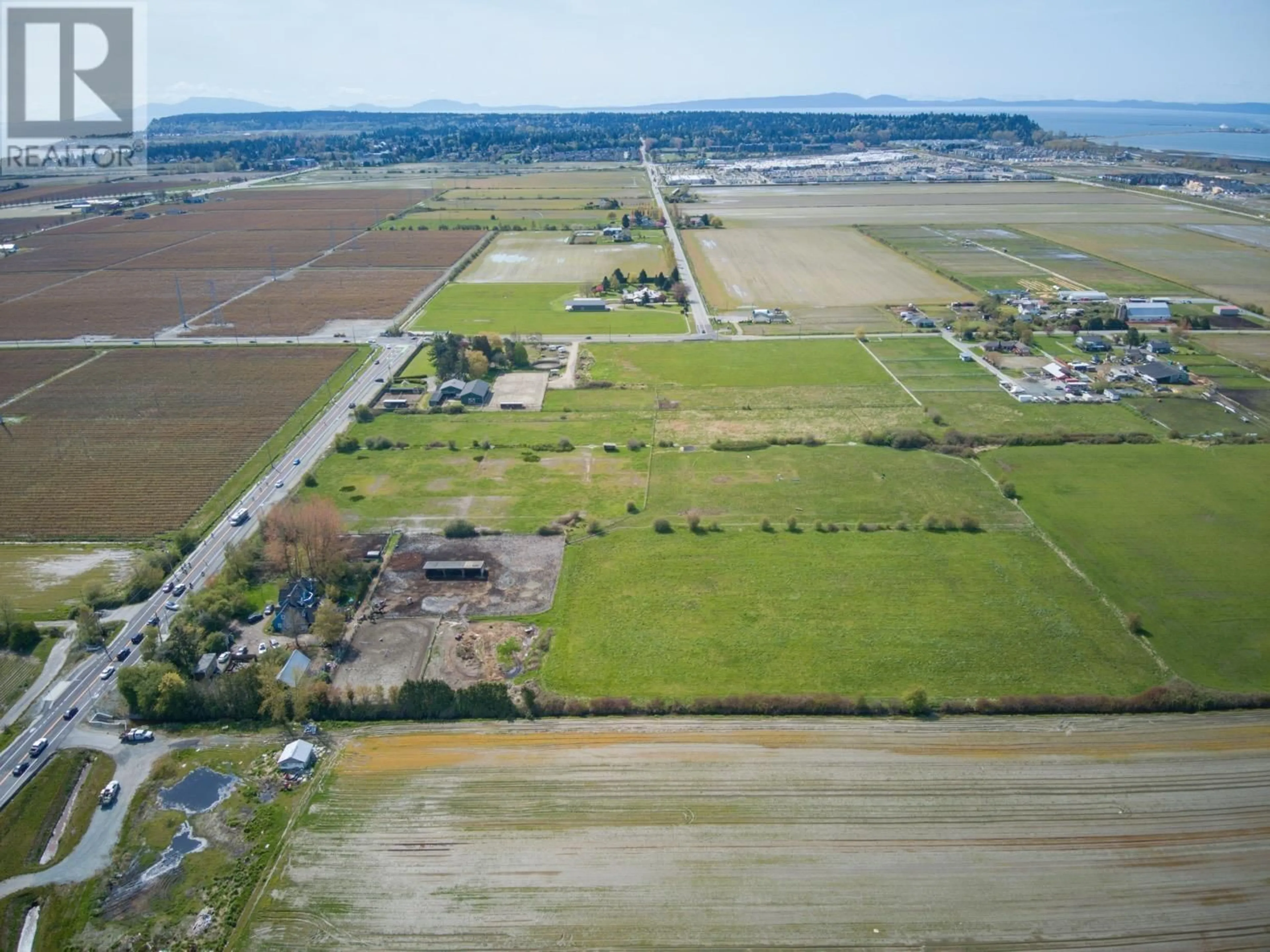 A pic from outside/outdoor area/front of a property/back of a property/a pic from drone, unknown for 2975 53RD STREET, Delta British Columbia V4L2N5