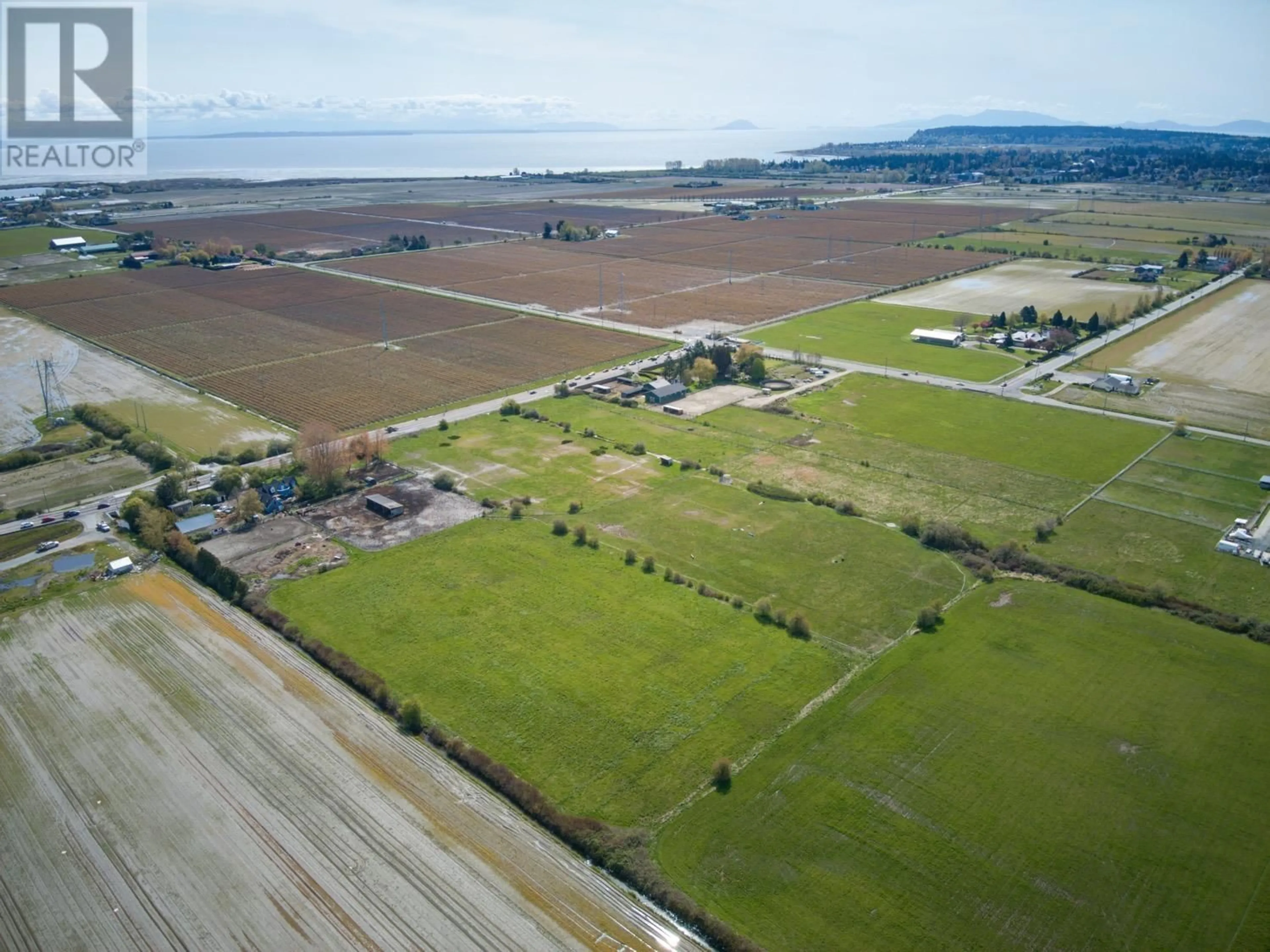 A pic from outside/outdoor area/front of a property/back of a property/a pic from drone, unknown for 2975 53RD STREET, Delta British Columbia V4L2N5