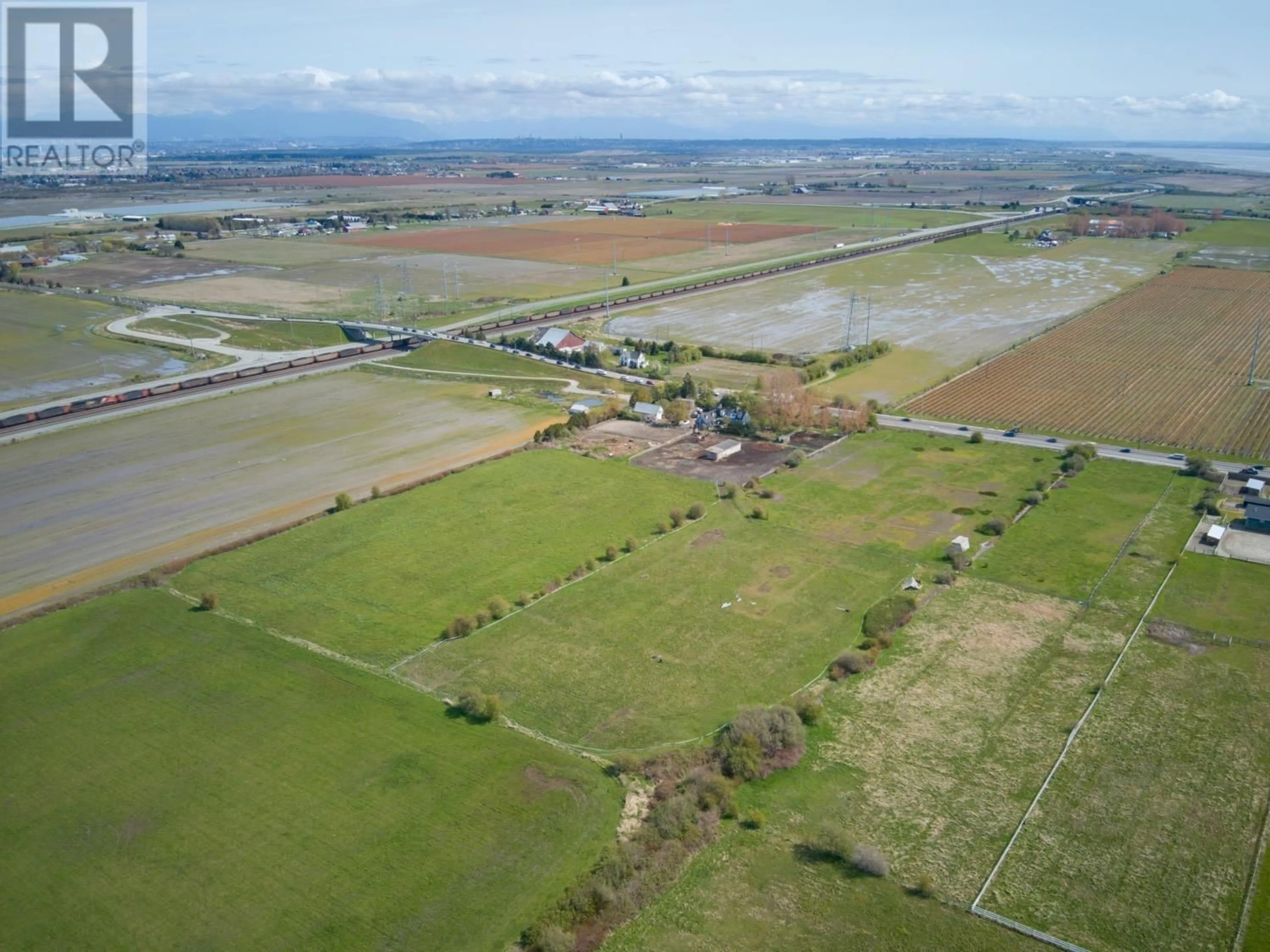 A pic from outside/outdoor area/front of a property/back of a property/a pic from drone, unknown for 2975 53RD STREET, Delta British Columbia V4L2N5