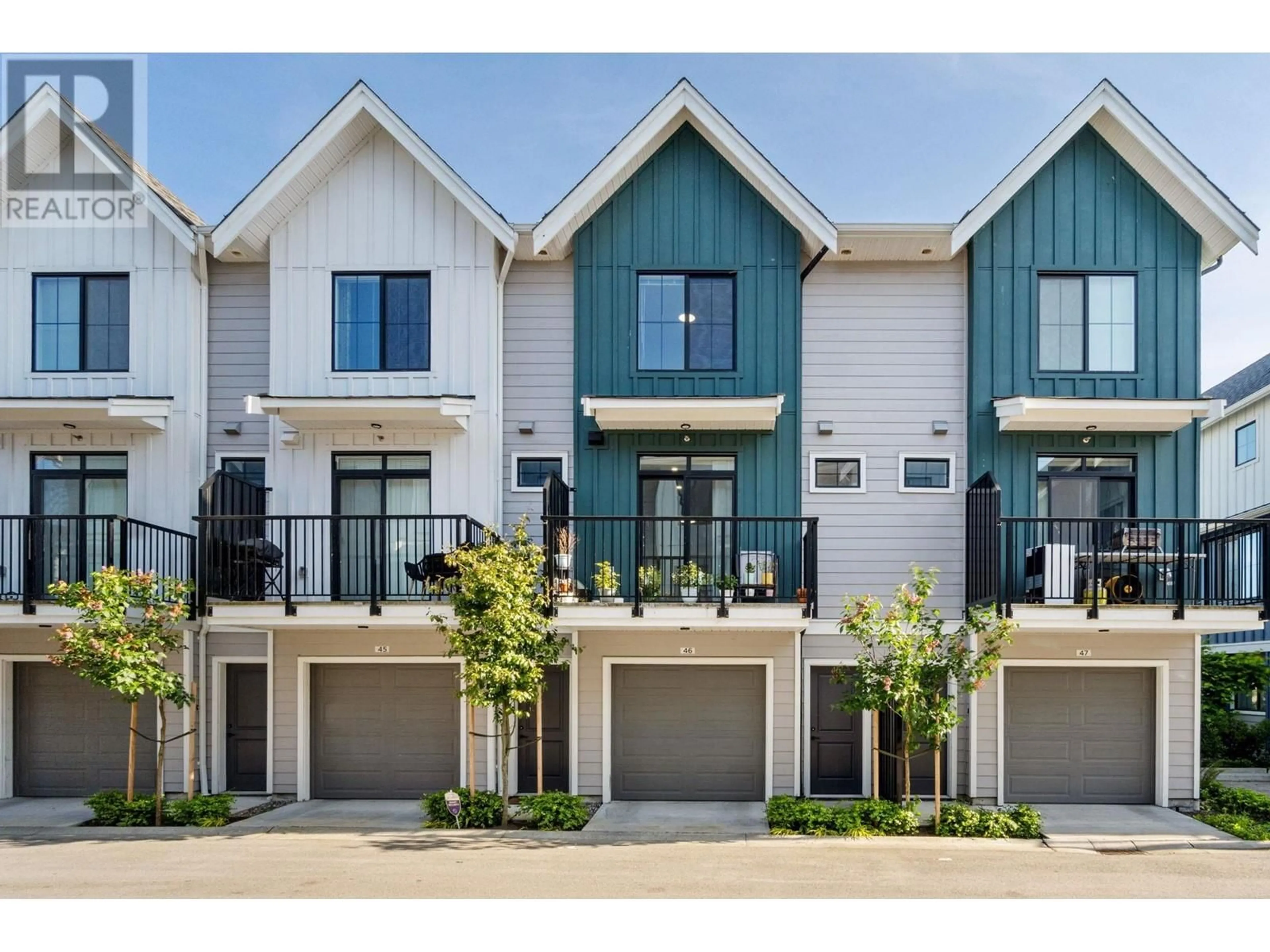 Home with vinyl exterior material, street for 46 - 488 FURNESS STREET, New Westminster British Columbia V3M0M1