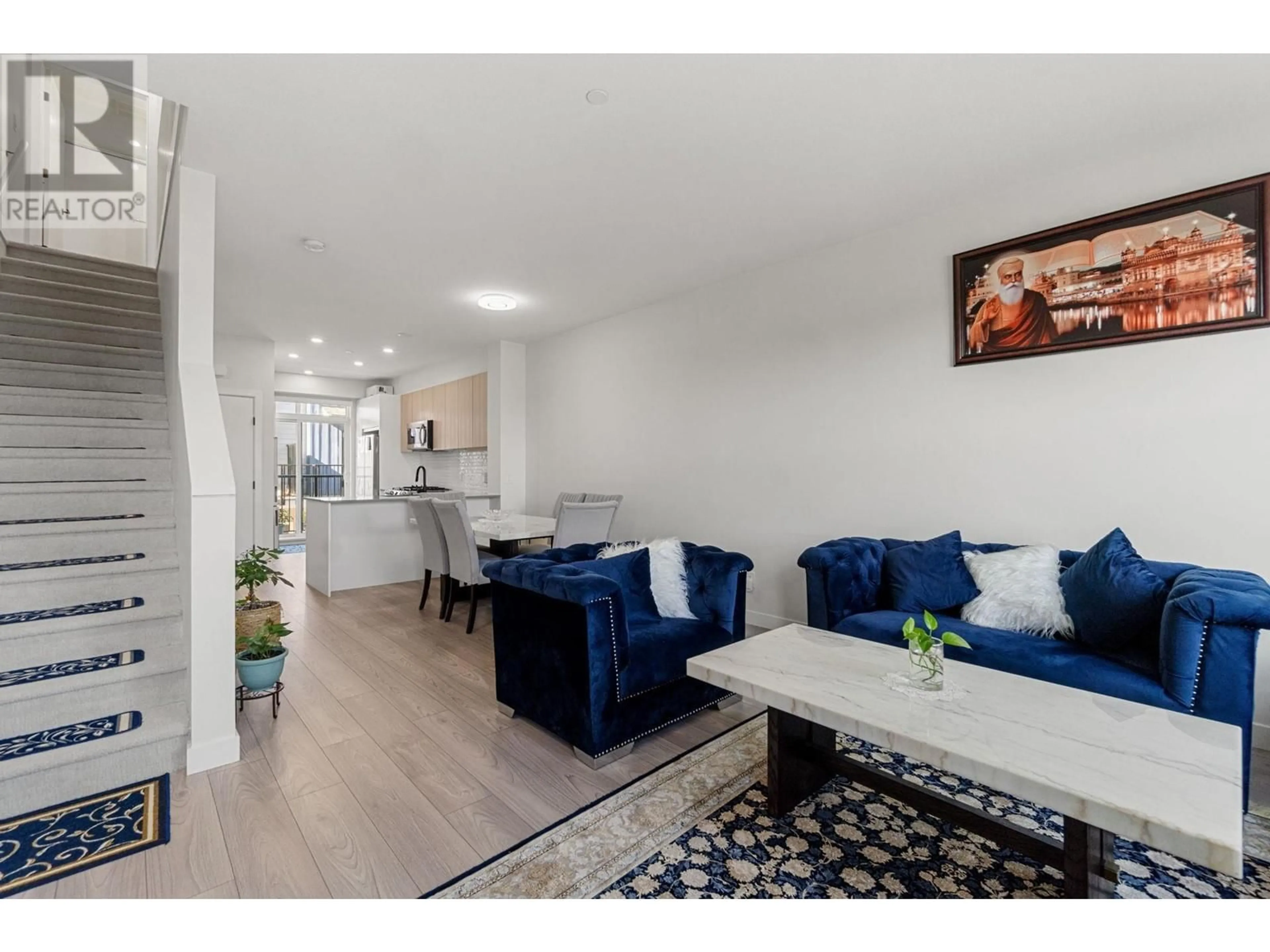 Living room with furniture, unknown for 46 - 488 FURNESS STREET, New Westminster British Columbia V3M0M1
