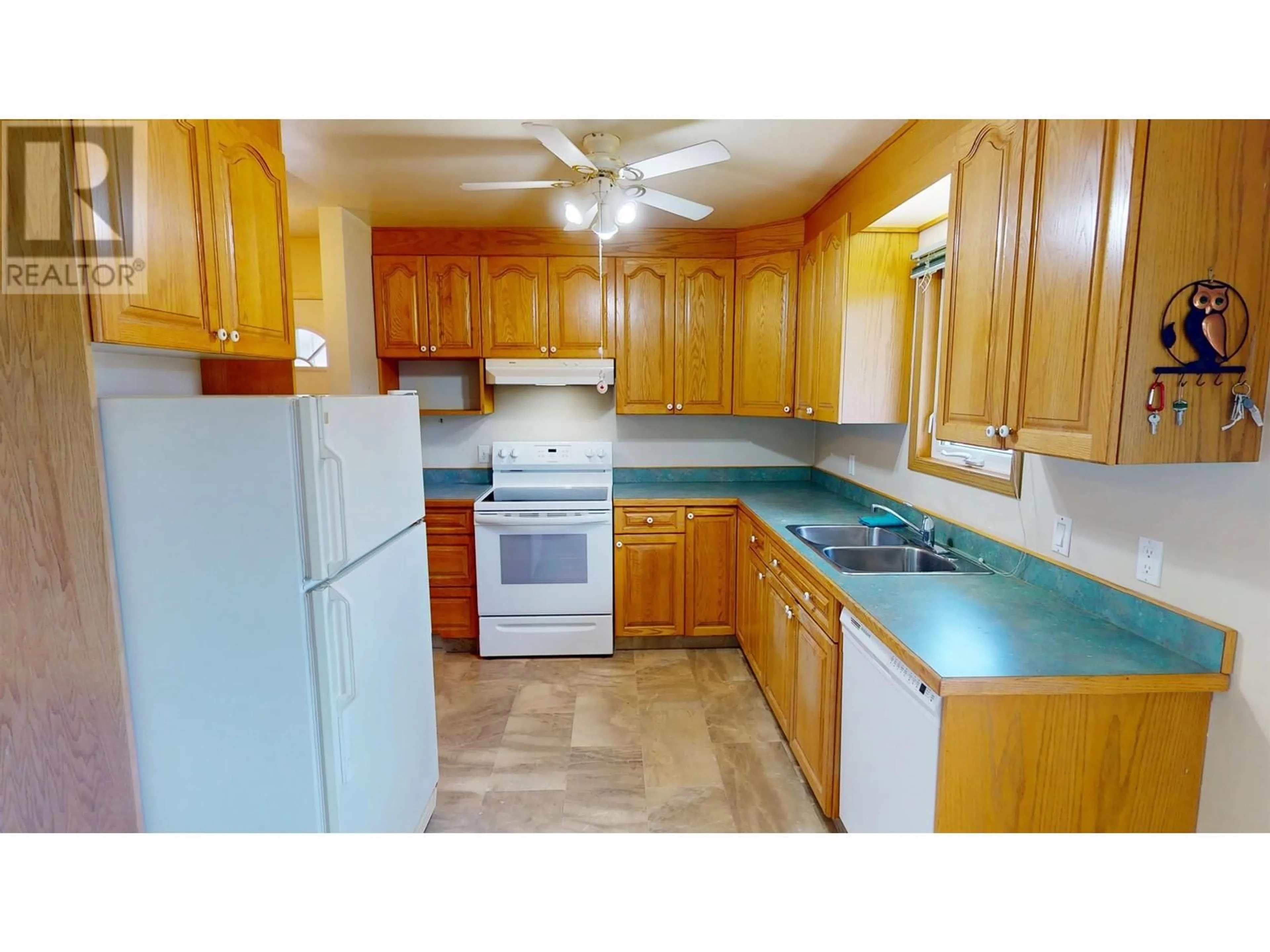 Standard kitchen, unknown for 837 REYNARD STREET, Quesnel British Columbia V2J3M4