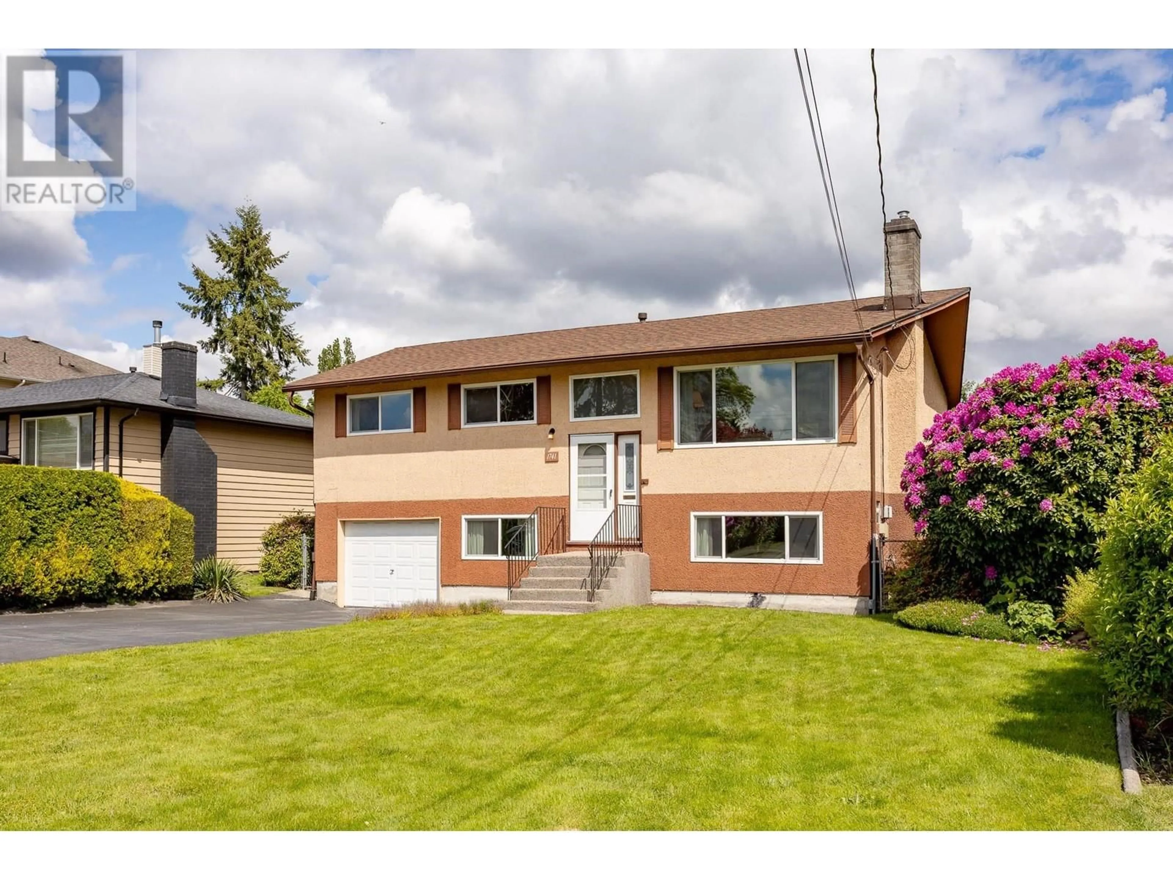 Home with vinyl exterior material, street for 1741 LANGAN AVENUE, Port Coquitlam British Columbia V3C1K8