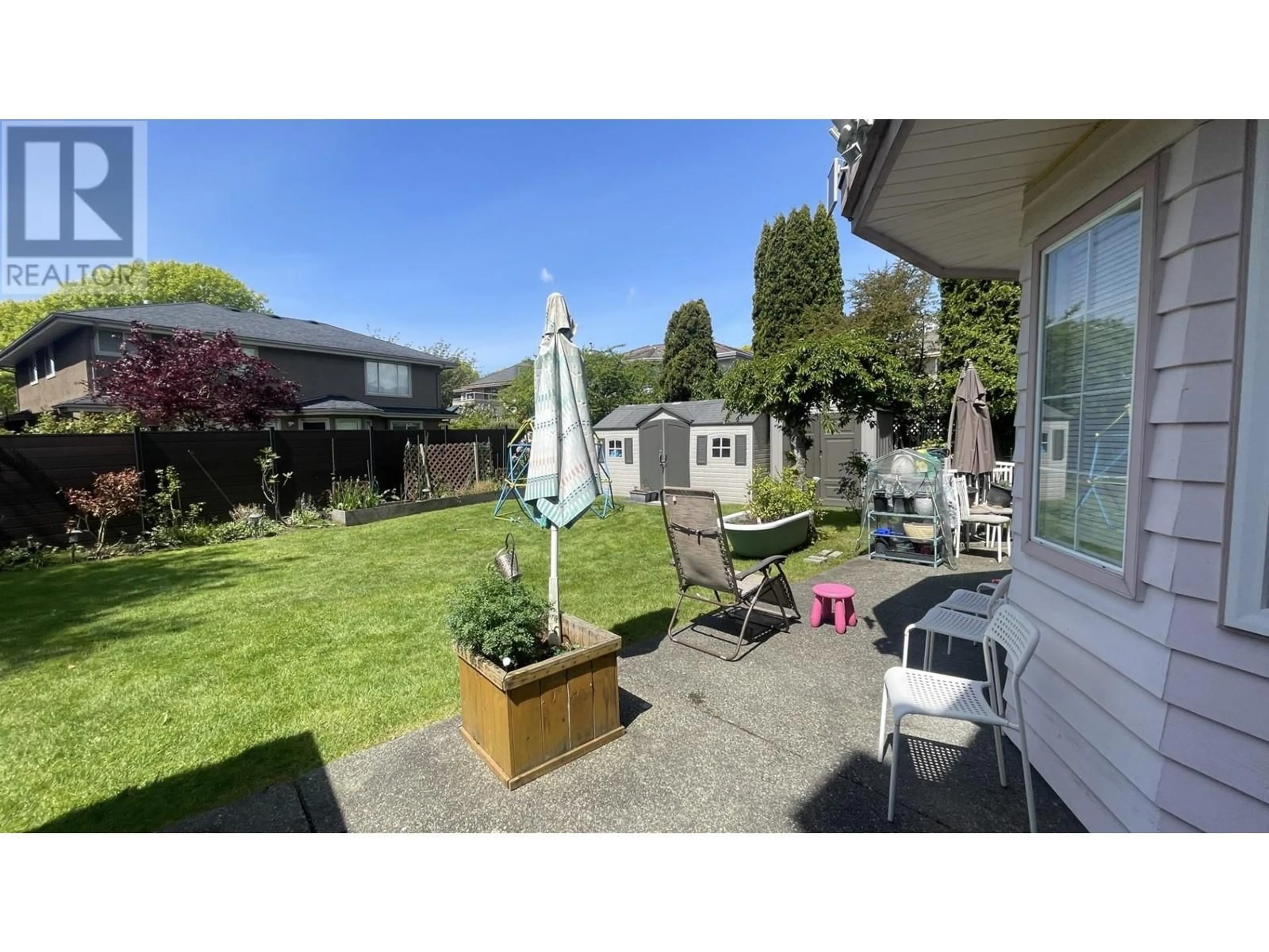 A pic from outside/outdoor area/front of a property/back of a property/a pic from drone, street for 5553 HANKIN DRIVE, Richmond British Columbia V7C5N2