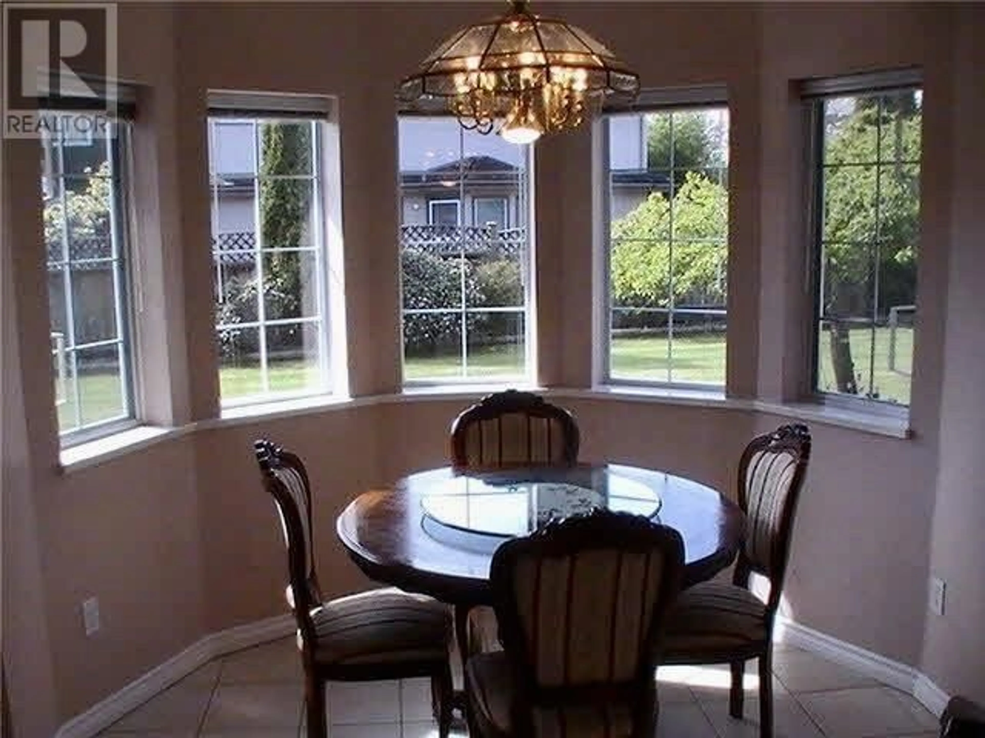 Dining room, ceramic/tile floor for 5553 HANKIN DRIVE, Richmond British Columbia V7C5N2