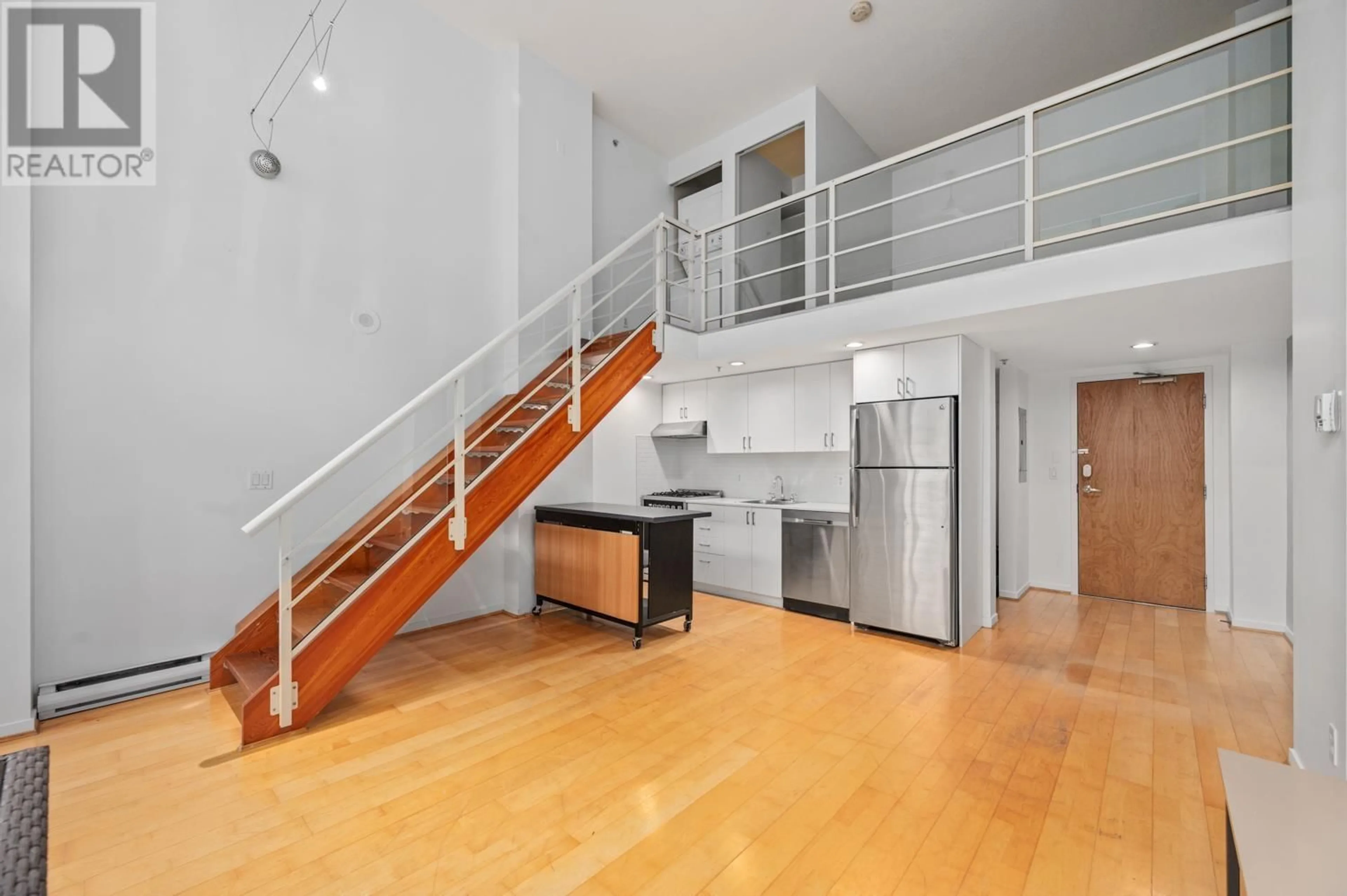 Standard kitchen, unknown for 202 - 933 SEYMOUR STREET, Vancouver British Columbia V6B6L6