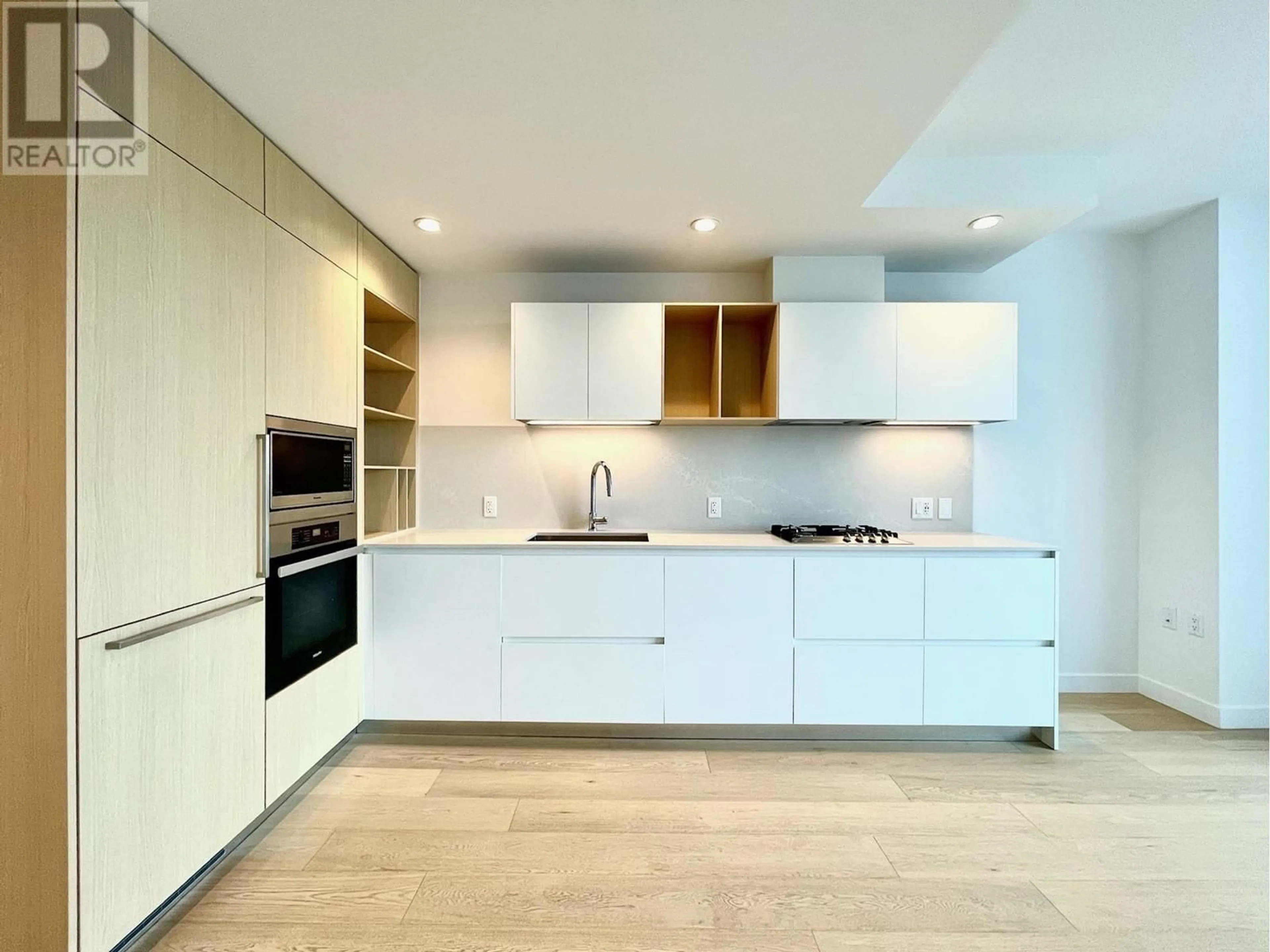 Contemporary kitchen, unknown for 1901 - 6000 MCKAY AVENUE, Burnaby British Columbia V5H0K2