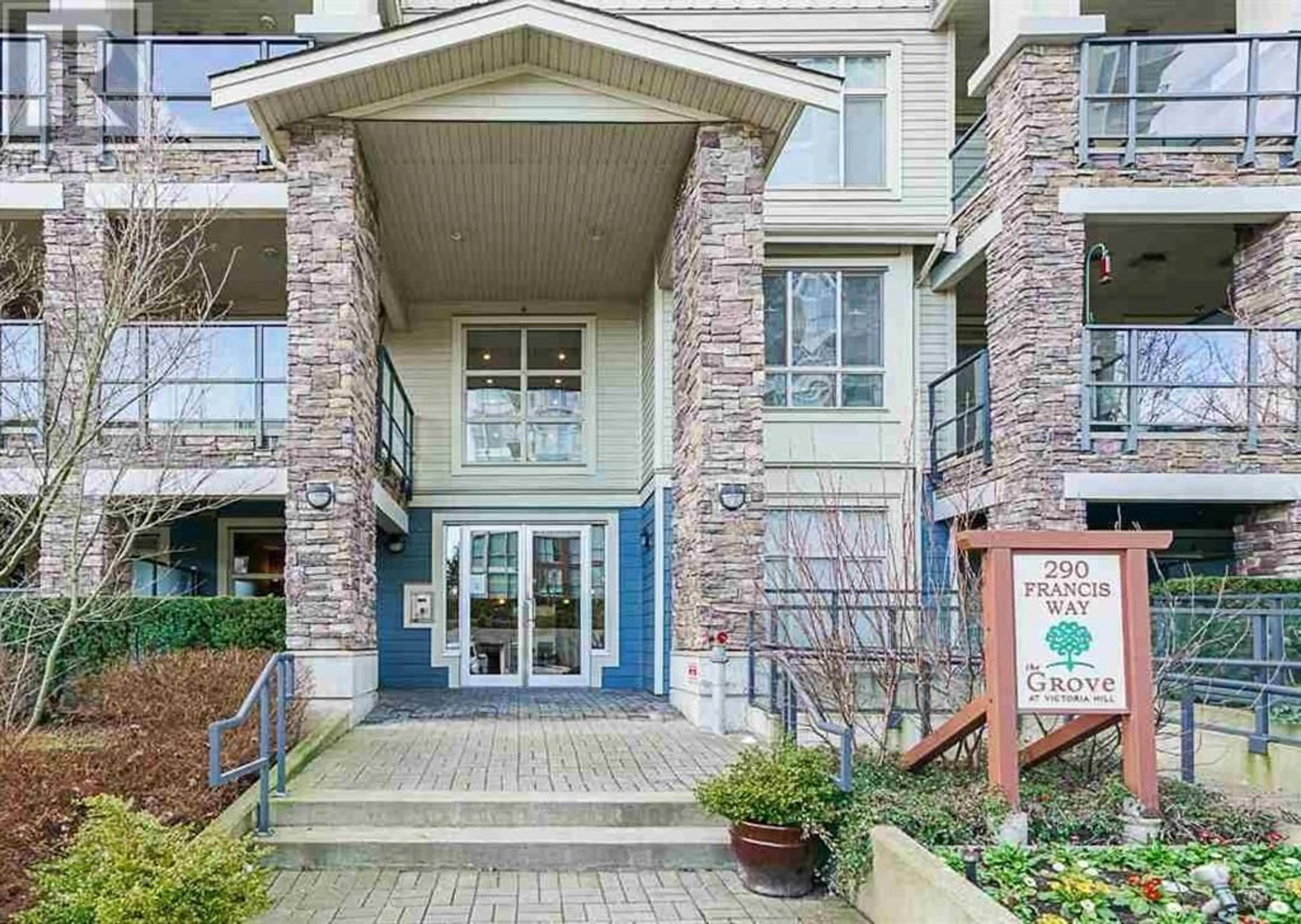 Indoor entryway for 309 - 290 FRANCIS WAY, New Westminster British Columbia V3L0C4