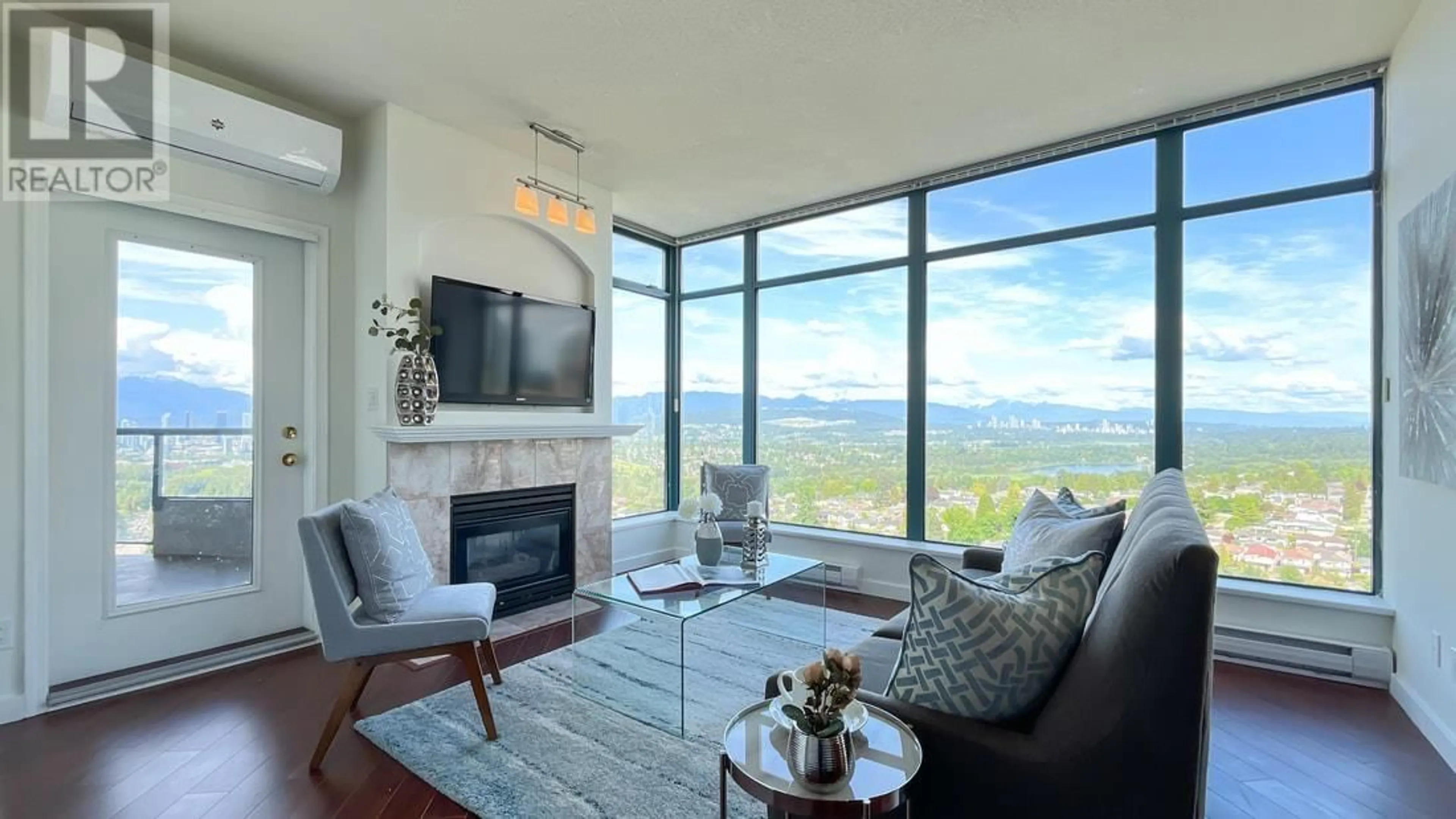 Living room with furniture, unknown for 2202 - 4505 HAZEL STREET, Burnaby British Columbia V5H4T1