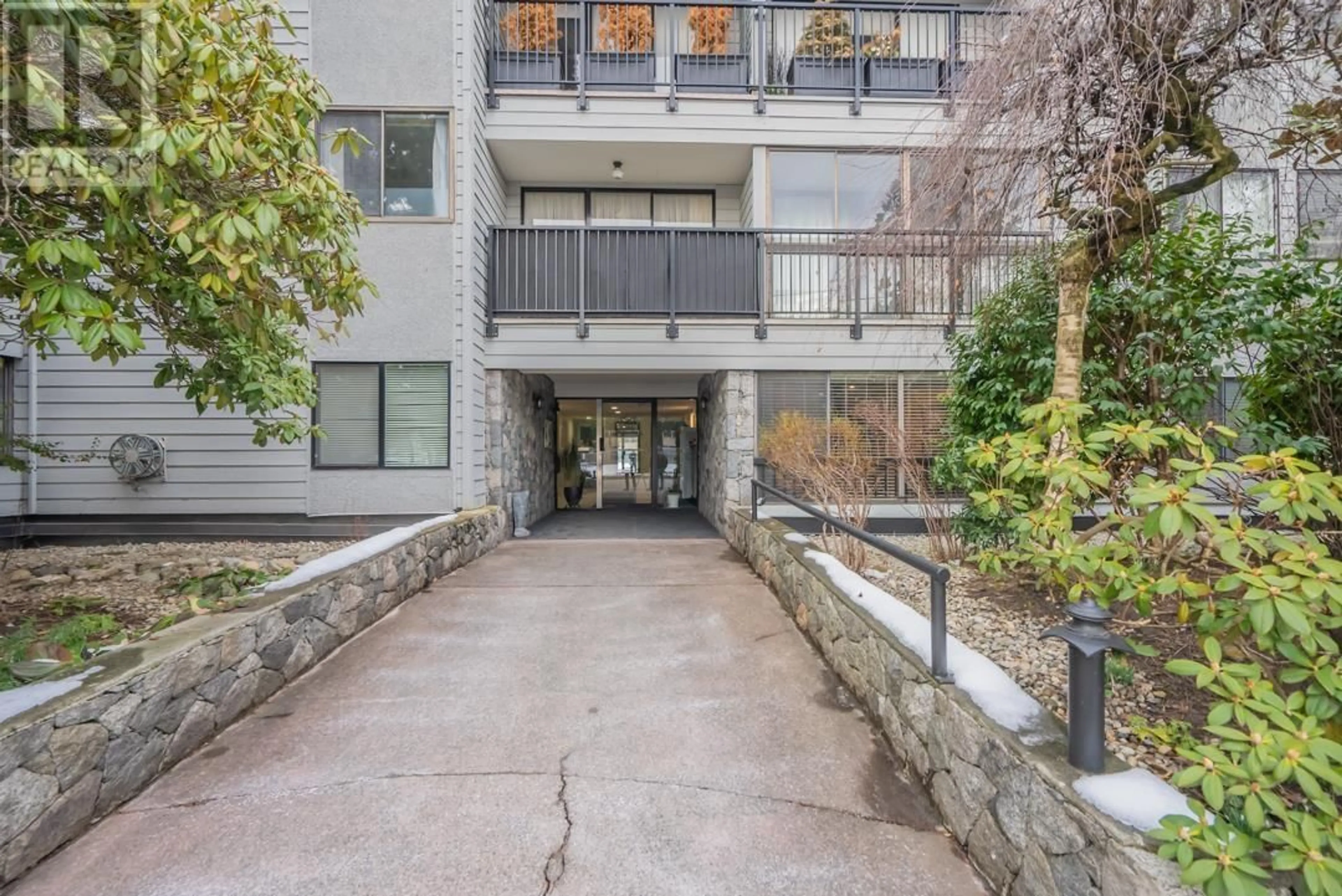 Unknown for 111 - 3787 4TH AVENUE, Vancouver British Columbia V6R1P4