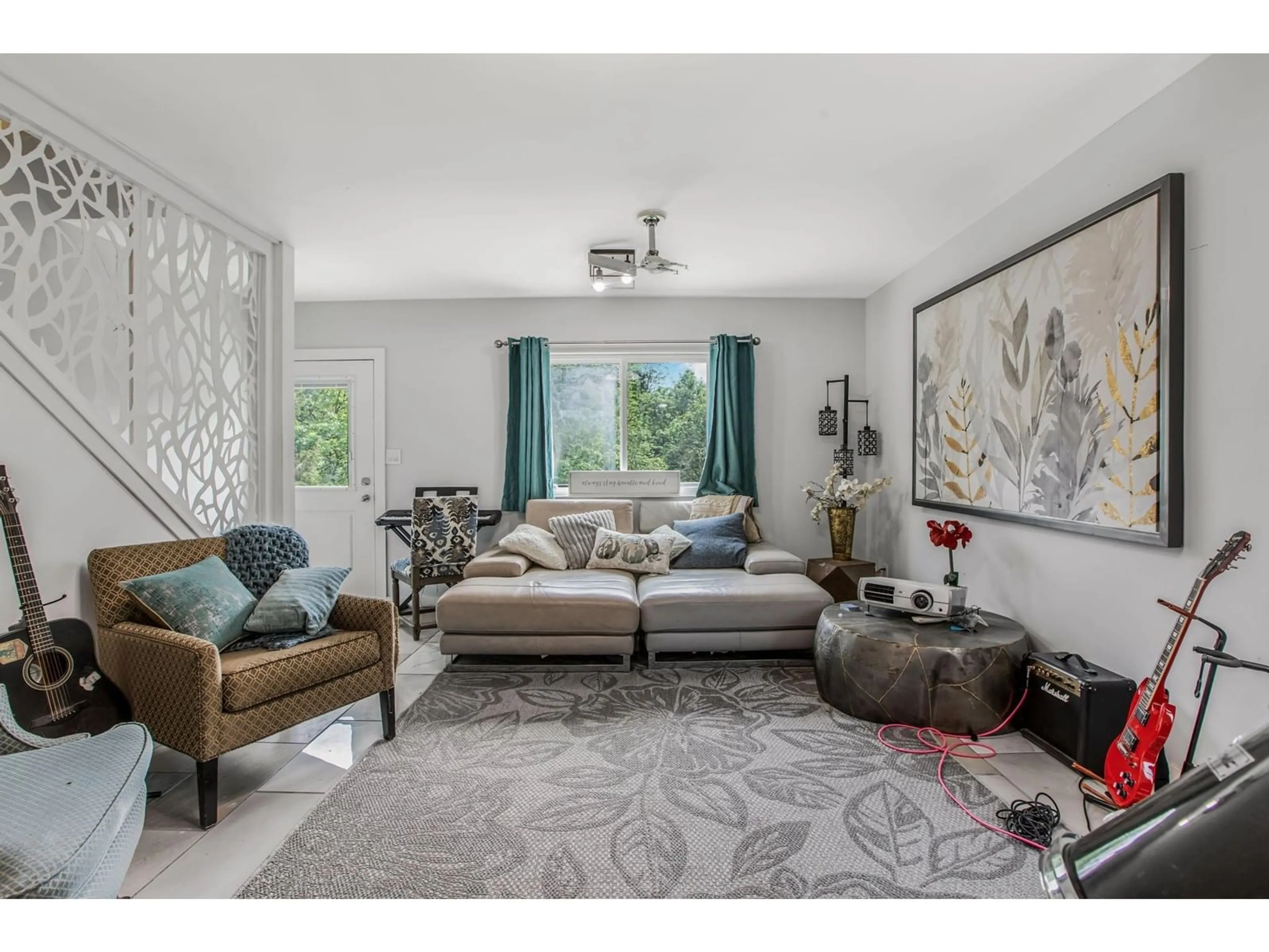 Living room with furniture, unknown for 15 - 29750 SANGARA, Abbotsford British Columbia V4X2G3