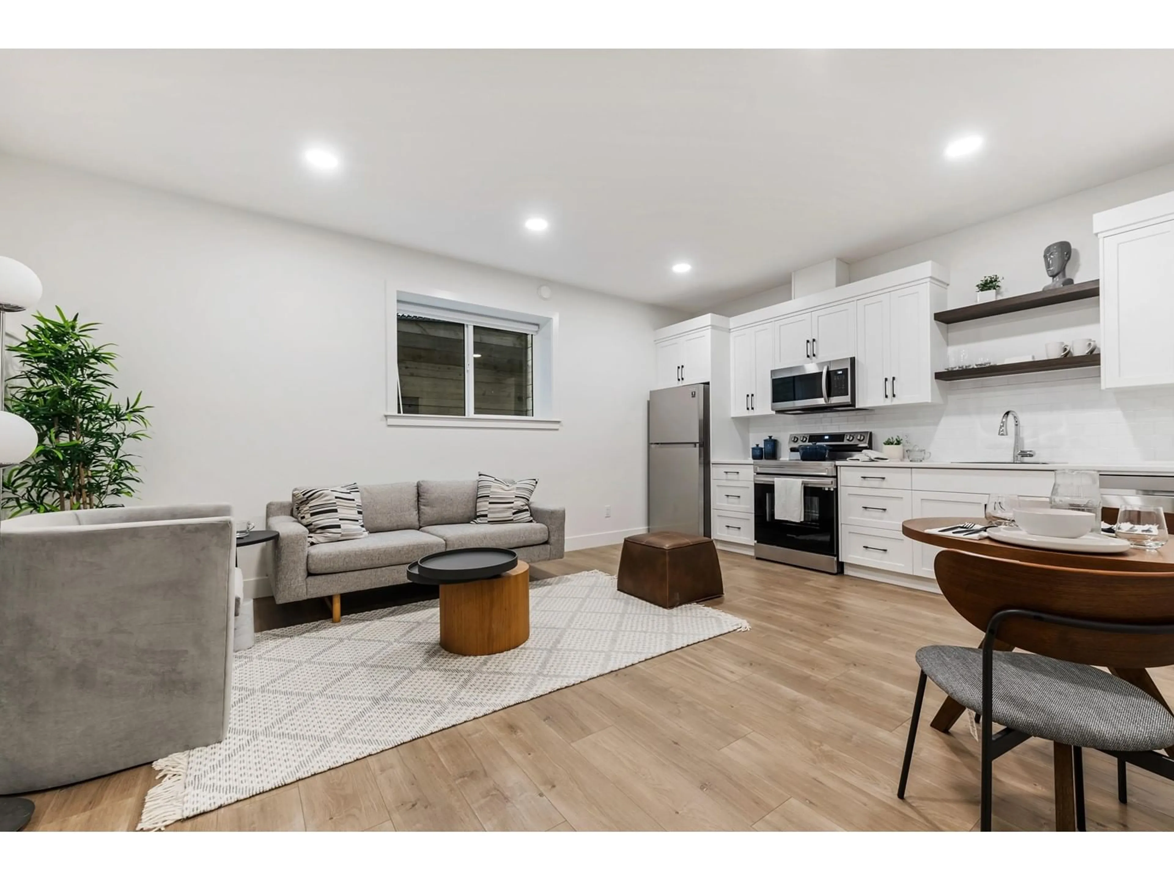 Open concept kitchen, unknown for 44660 WILLOWSTREAM ROAD, Chilliwack British Columbia V2R6J4