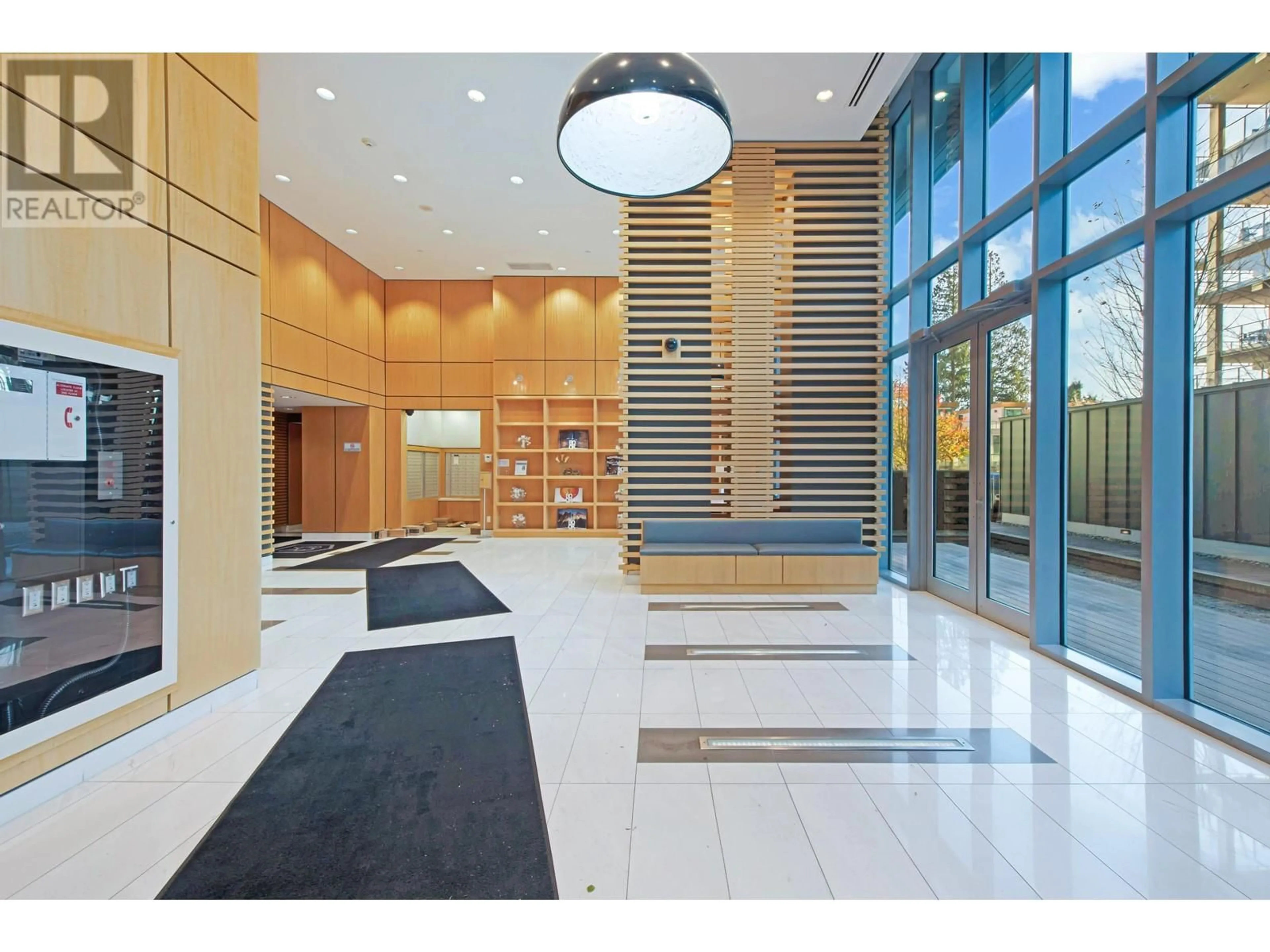 Indoor foyer for 1709 - 5728 BERTON AVENUE, Vancouver British Columbia V6S0E5