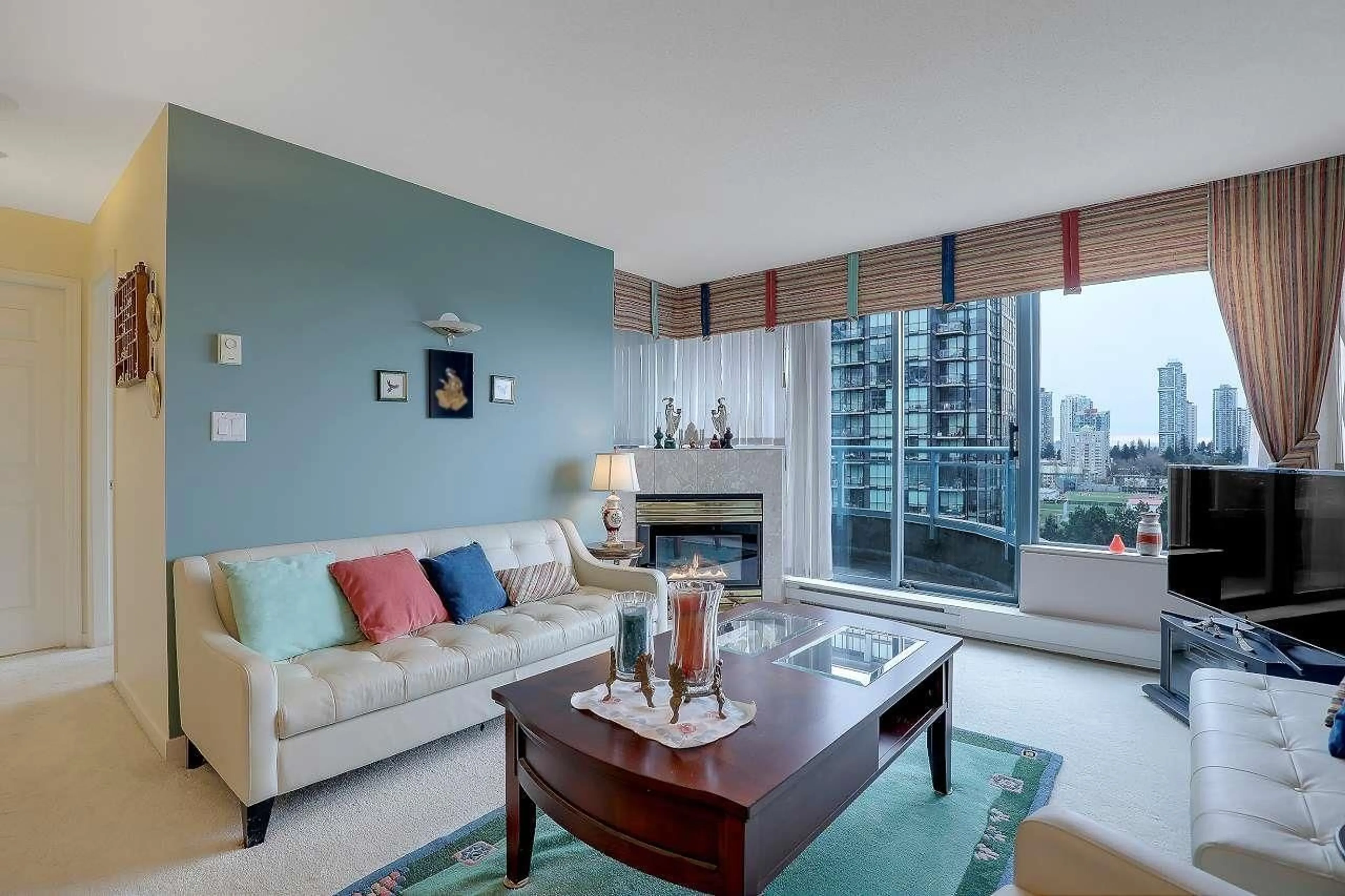 Living room with furniture, unknown for 1402 - 13353 108, Surrey British Columbia V3T5T5
