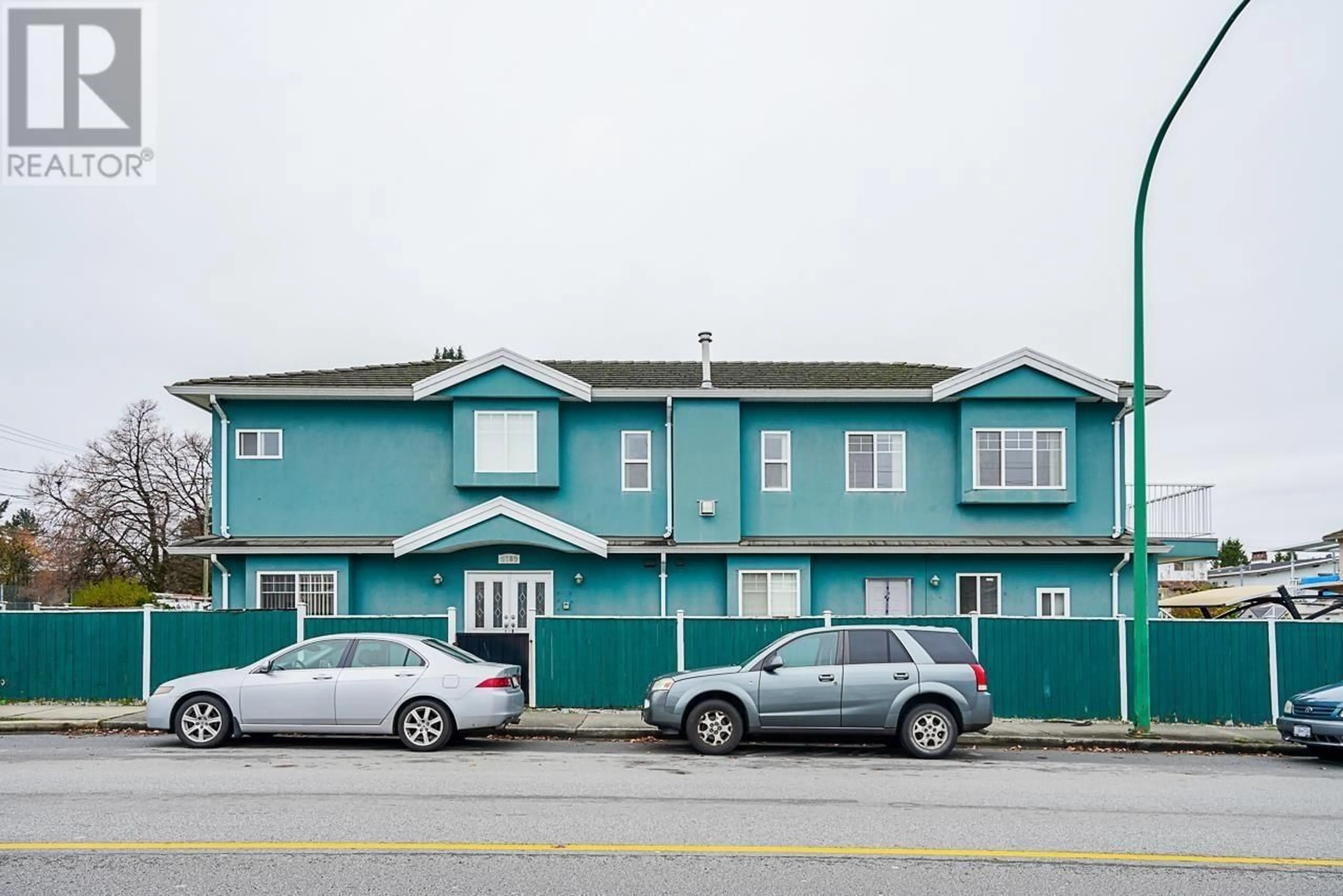 Unknown for 6789 GILLEY AVENUE, Burnaby British Columbia V5H3W8
