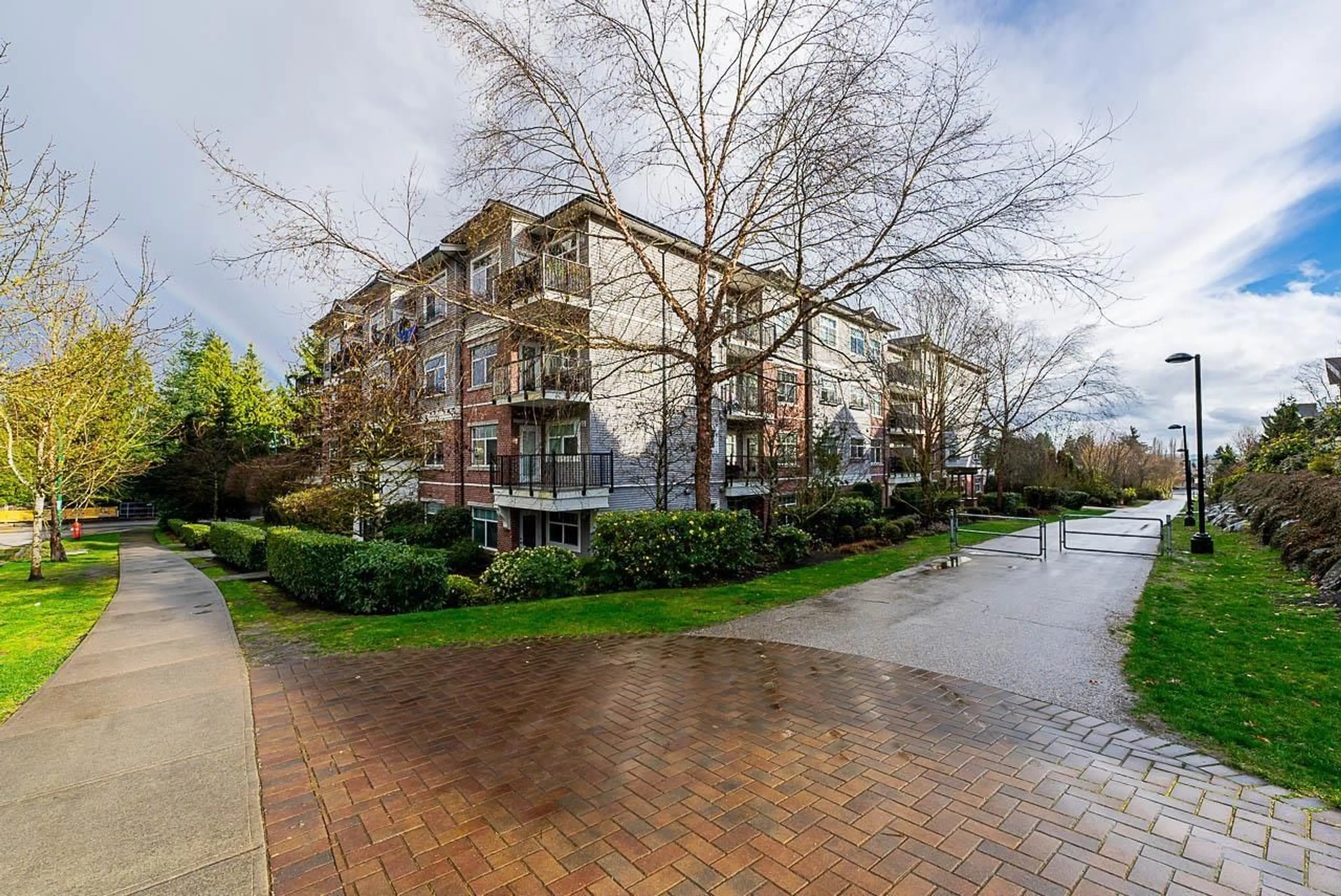 A pic from outside/outdoor area/front of a property/back of a property/a pic from drone, unknown for 107 - 19530 65, Surrey British Columbia V4N6M1