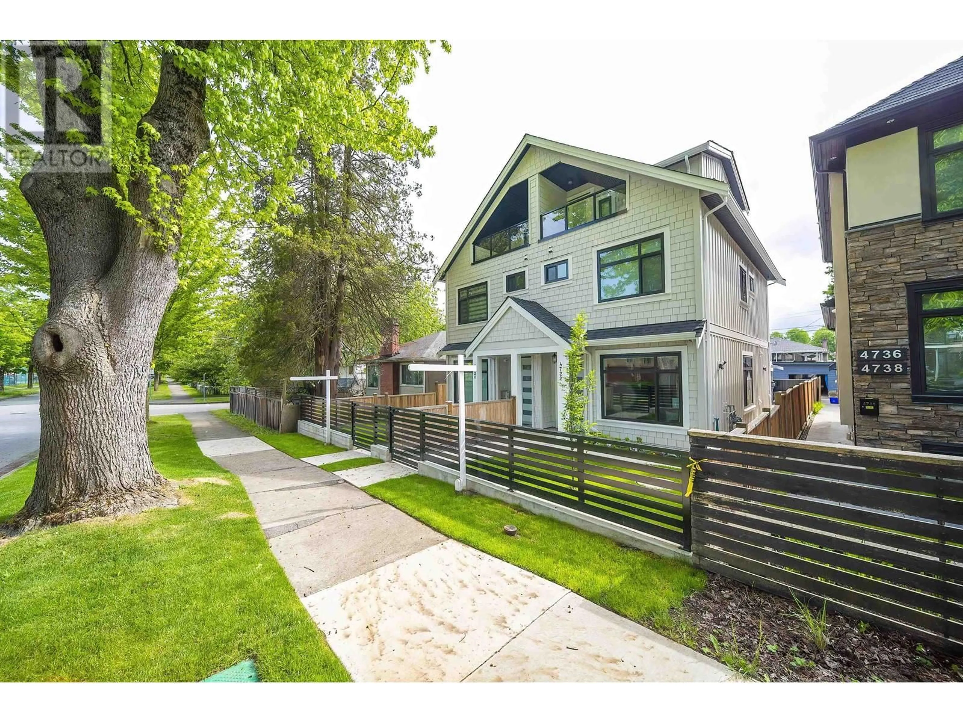A pic from outside/outdoor area/front of a property/back of a property/a pic from drone, street for 4722 HENRY STREET, Vancouver British Columbia V5V4Z3
