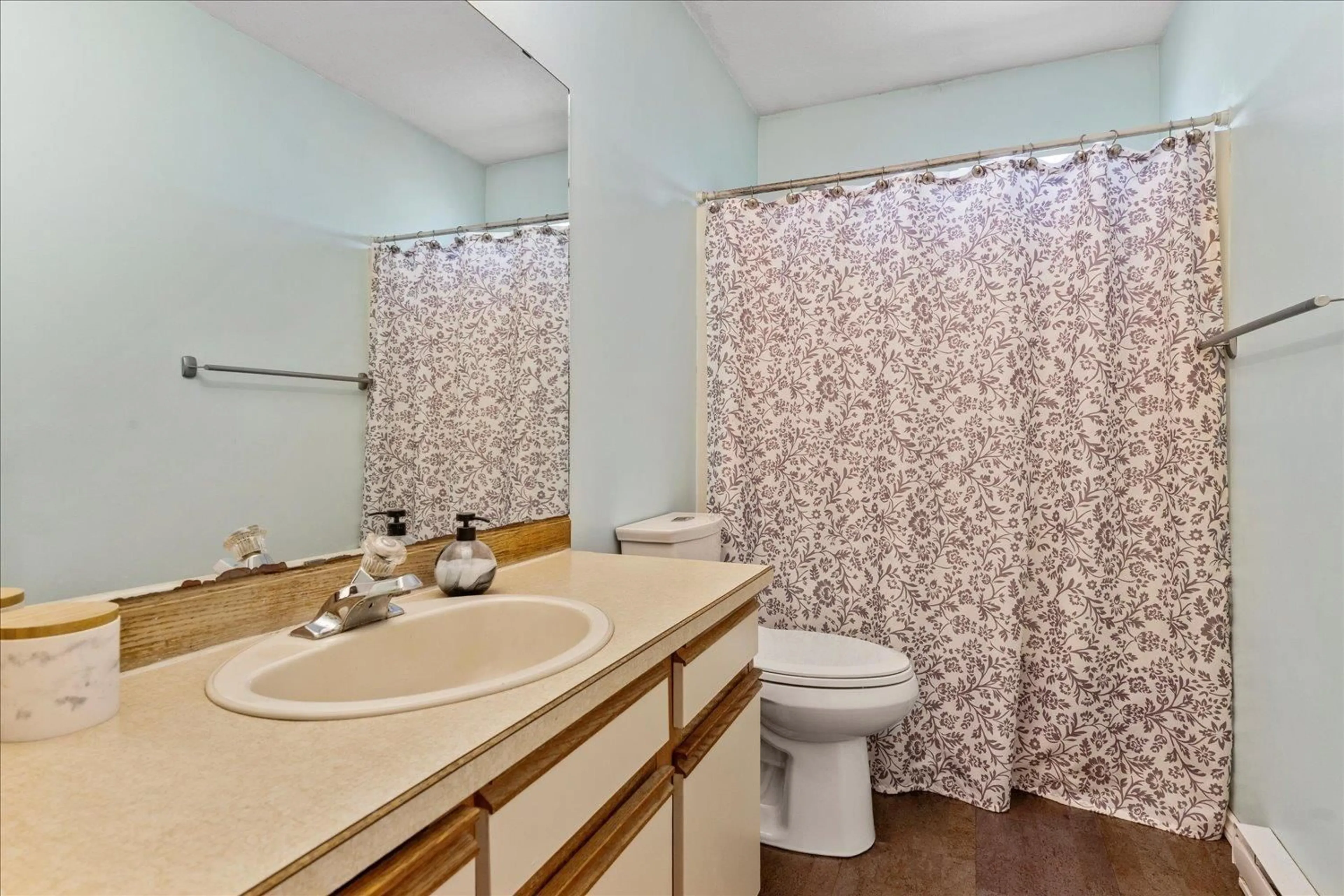 Standard bathroom, unknown for 1688 PARKWOOD DRIVE, Agassiz British Columbia V0M1A2