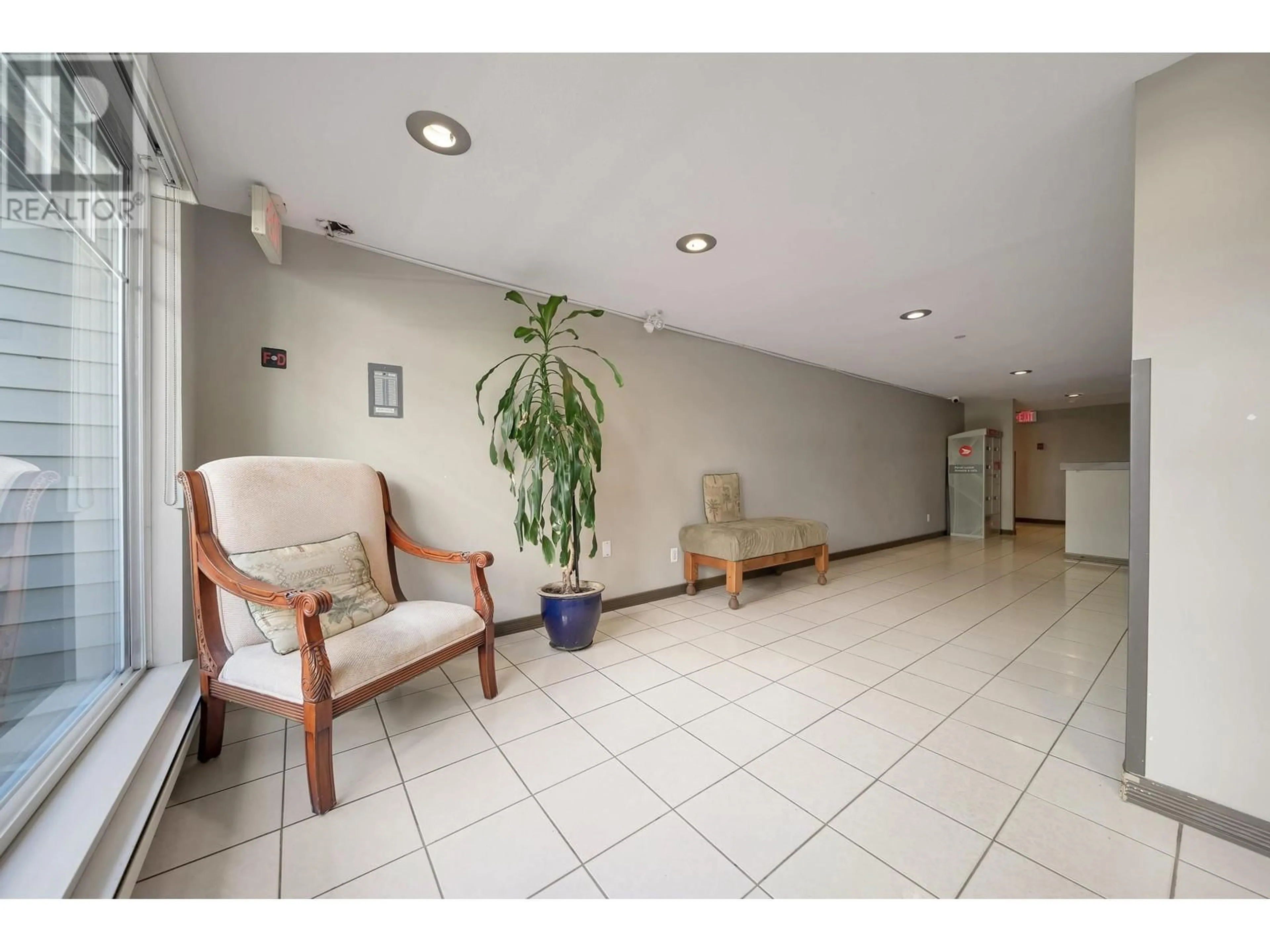 Lobby for 204 - 11671 FRASER STREET, Maple Ridge British Columbia V2X6C4