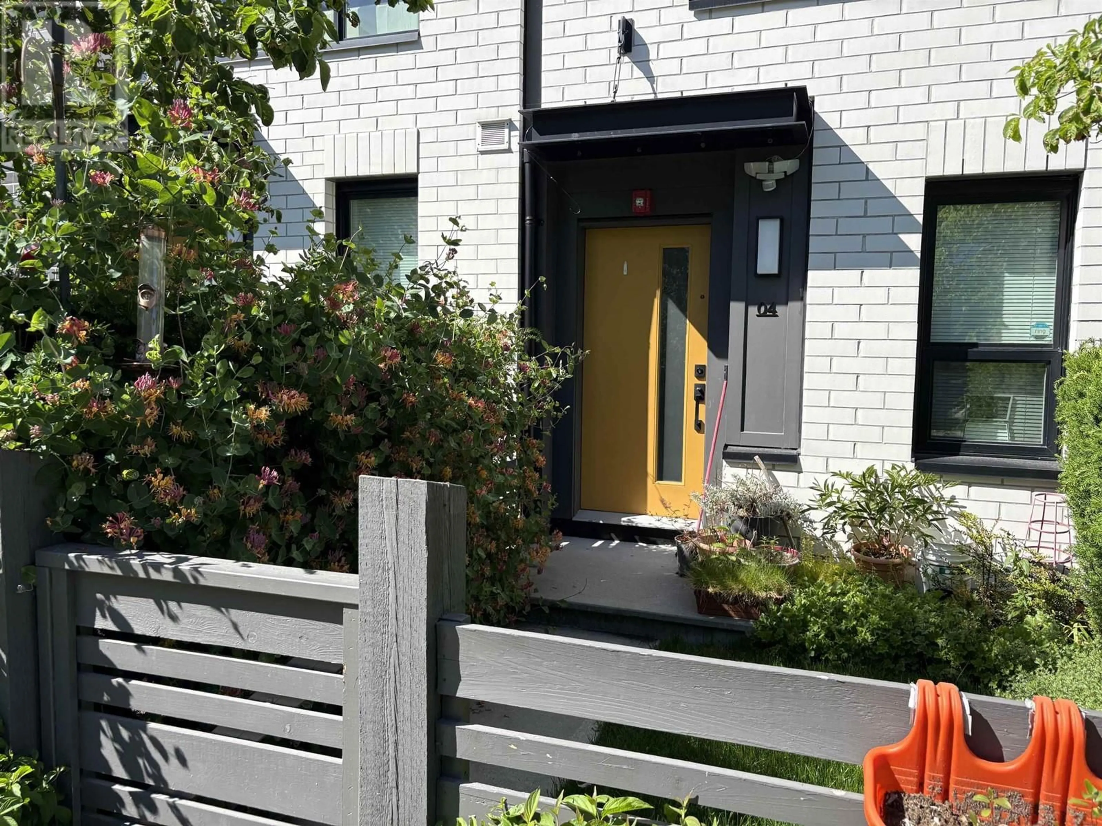 Unknown for 4 - 9739 UNIVERSITY CRESCENT, Burnaby British Columbia V5A0E8