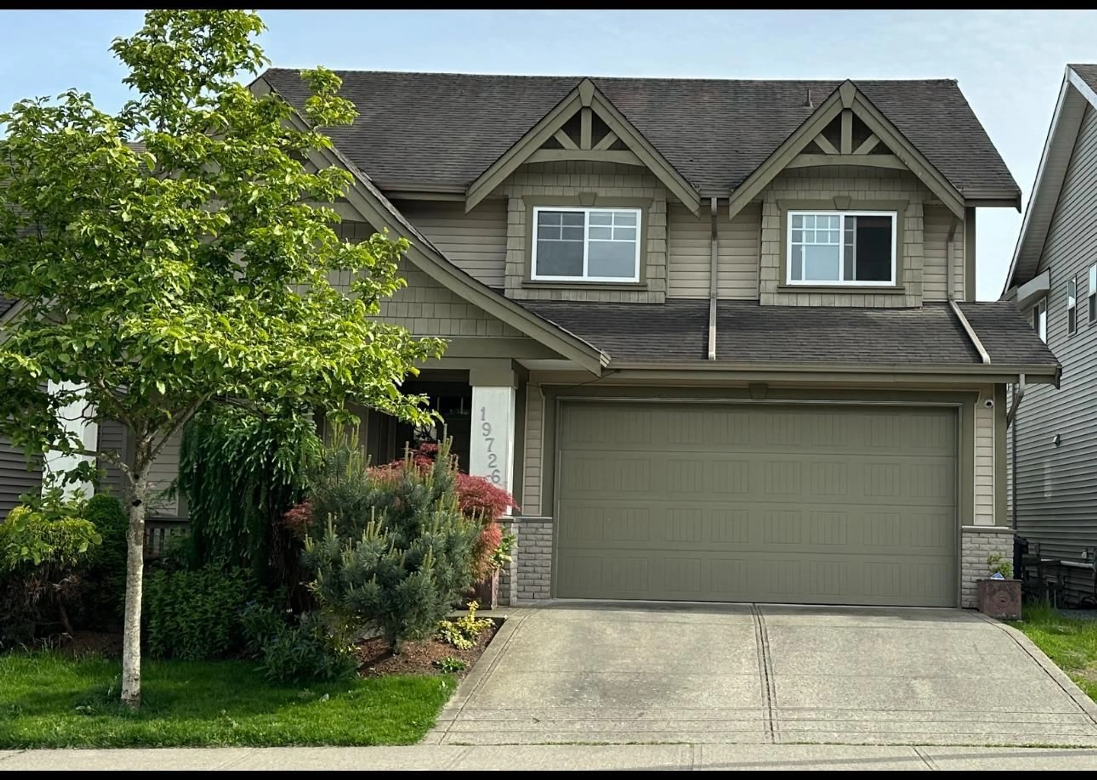 Home with vinyl exterior material, street for 19726 70, Langley British Columbia V2Y3E8