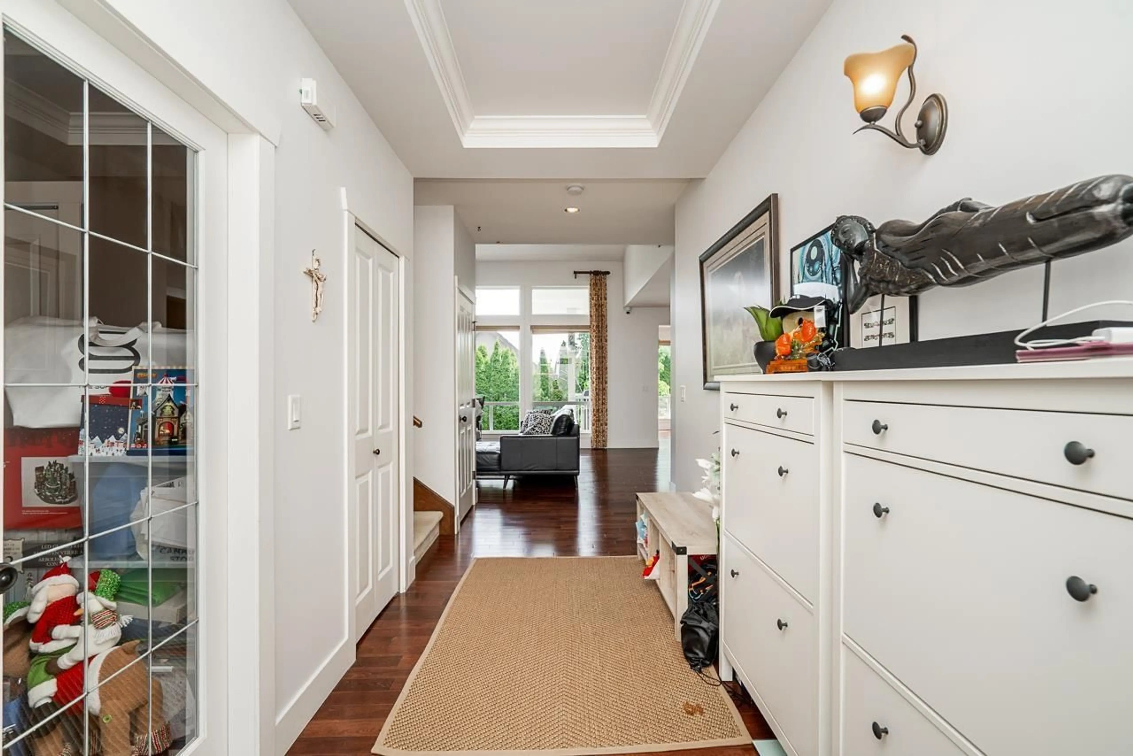 Indoor entryway for 19726 70, Langley British Columbia V2Y3E8