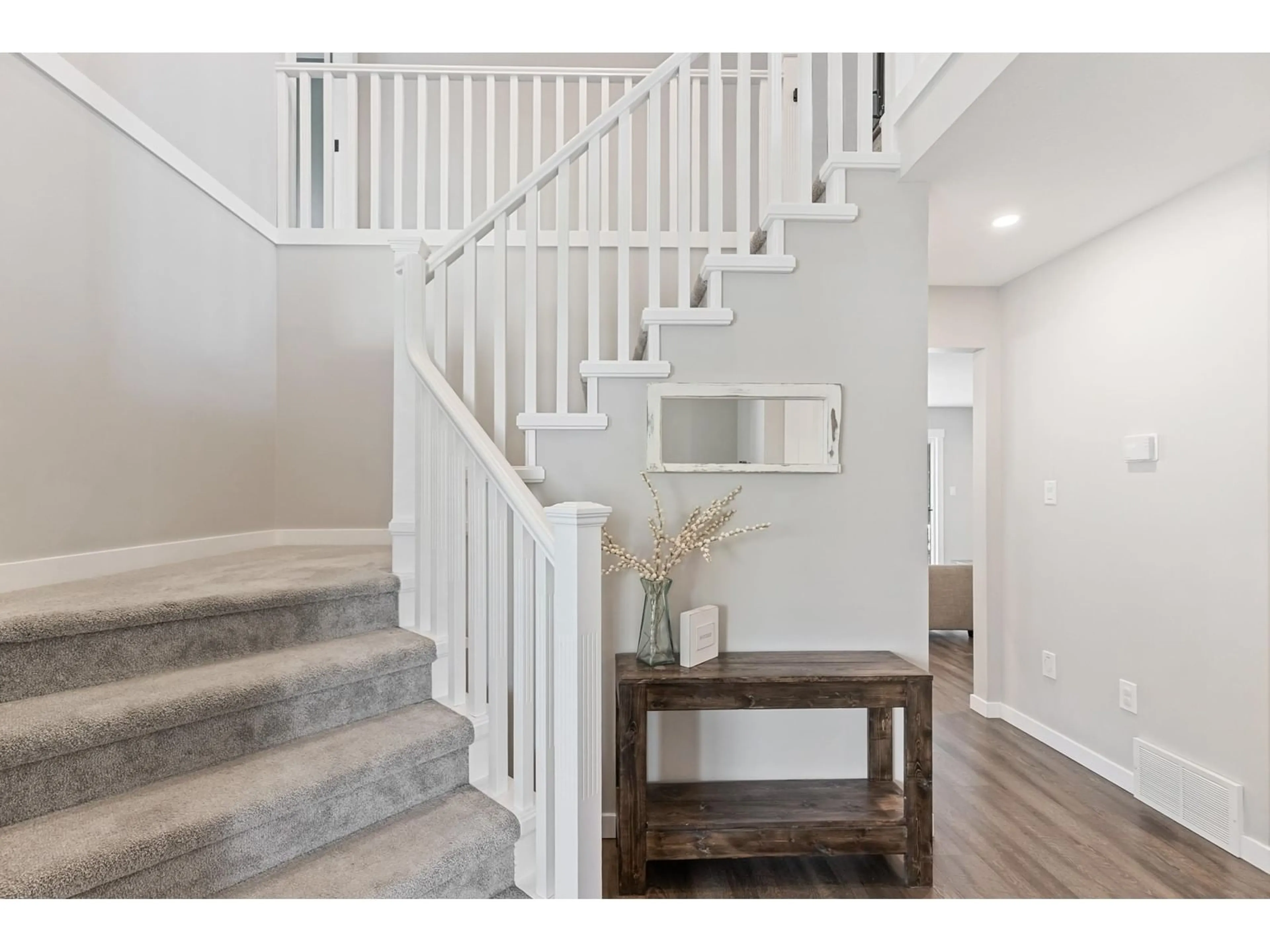 Unknown for 8040 MELBURN, Mission British Columbia V2V7B6