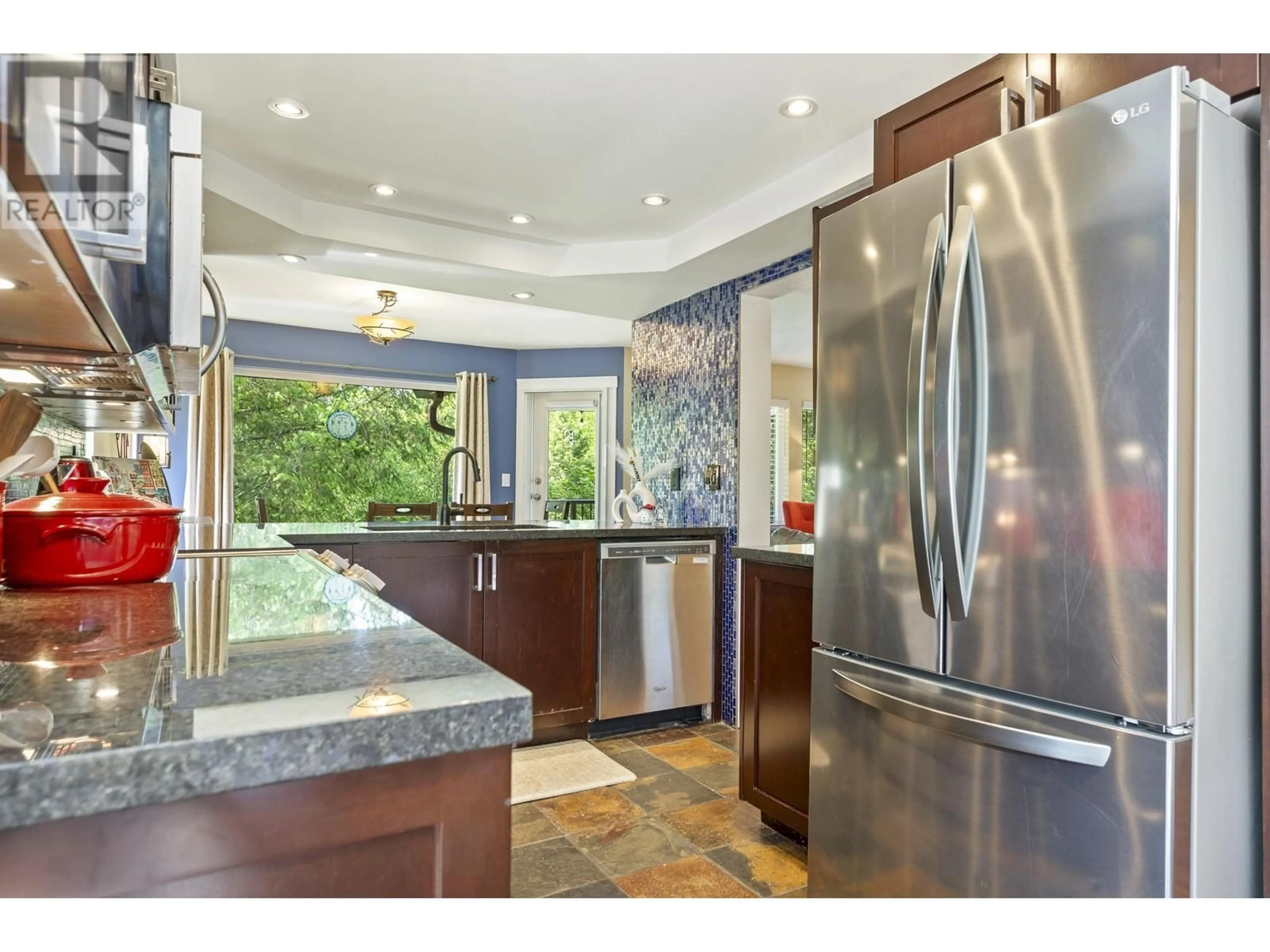 Contemporary kitchen, ceramic/tile floor for 48 - 11737 236 STREET, Maple Ridge British Columbia V4R2E5