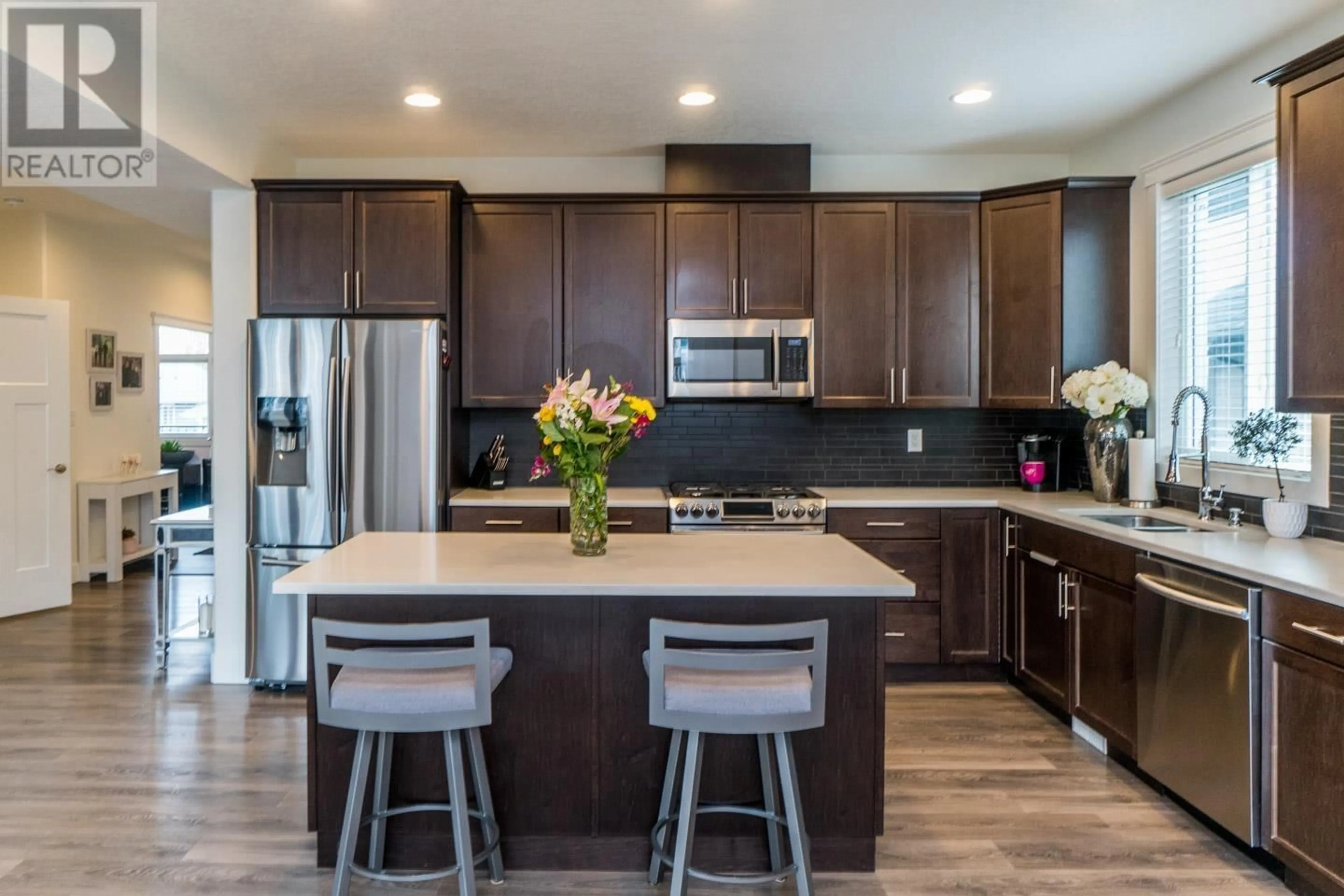 Open concept kitchen, unknown for 3579 PARKVIEW CRESCENT, Prince George British Columbia V2N0E7