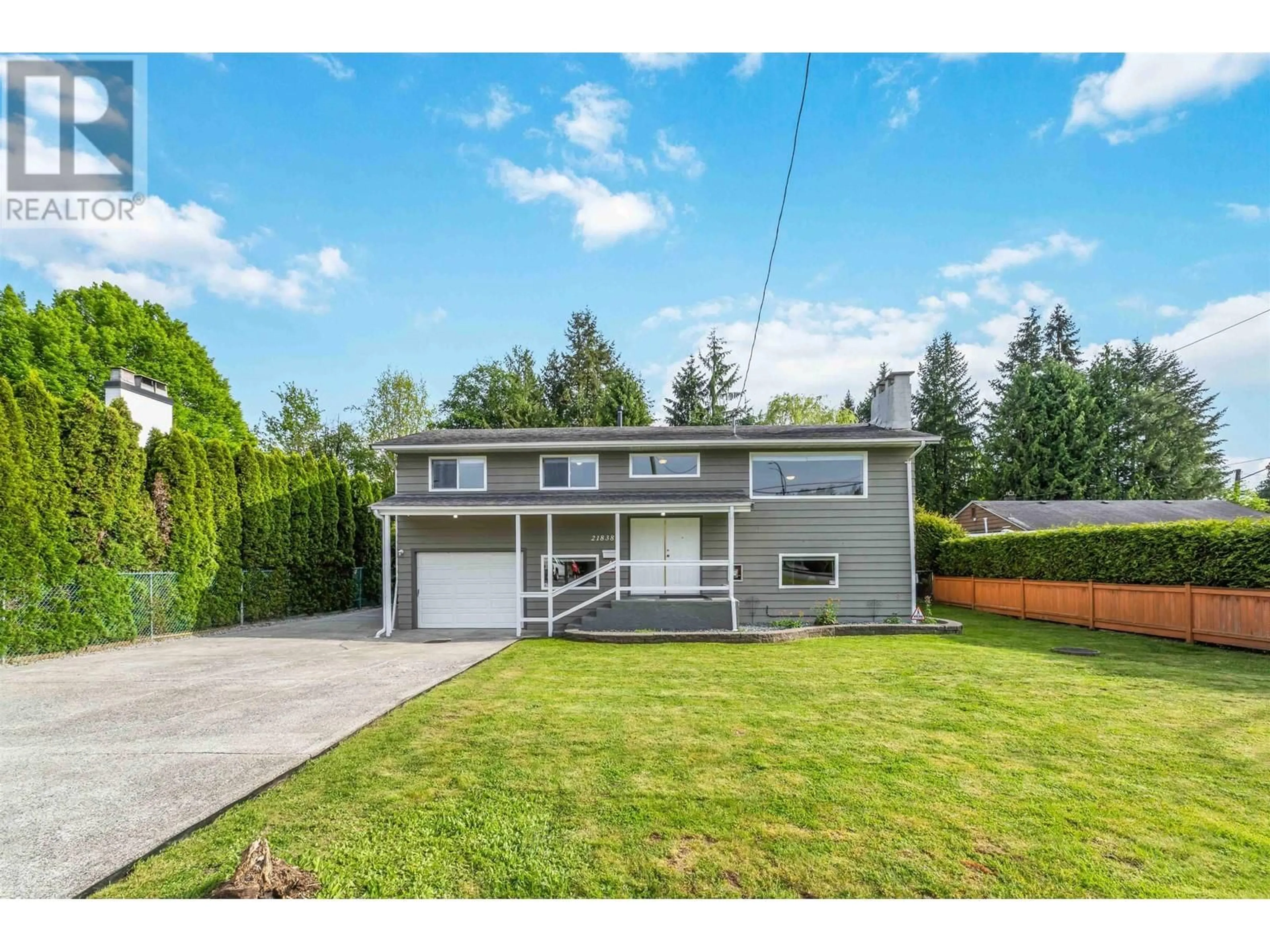 Home with vinyl exterior material, street for 21838 MOUNTAINVIEW CRESCENT, Maple Ridge British Columbia V2X3V3