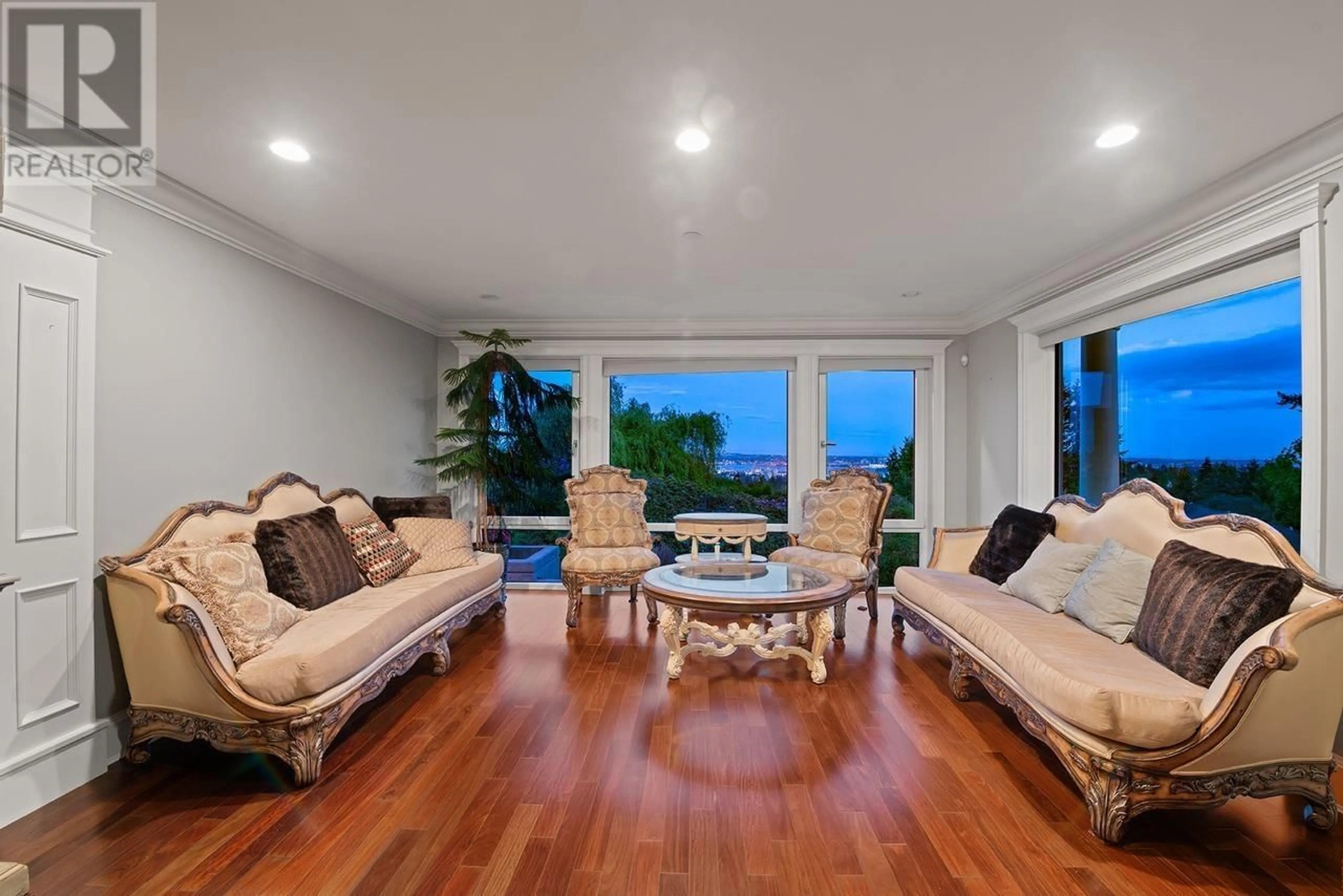 Living room with furniture, unknown for 761 EYREMOUNT DRIVE, West Vancouver British Columbia V7S2A3