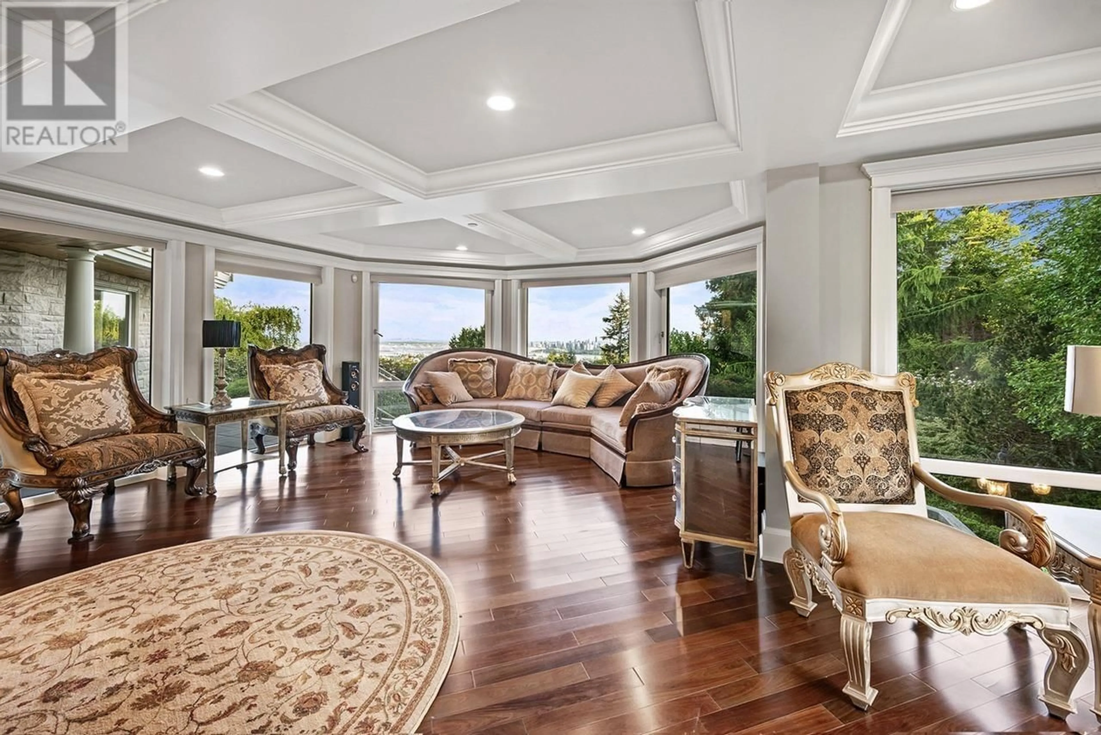Living room with furniture, unknown for 761 EYREMOUNT DRIVE, West Vancouver British Columbia V7S2A3