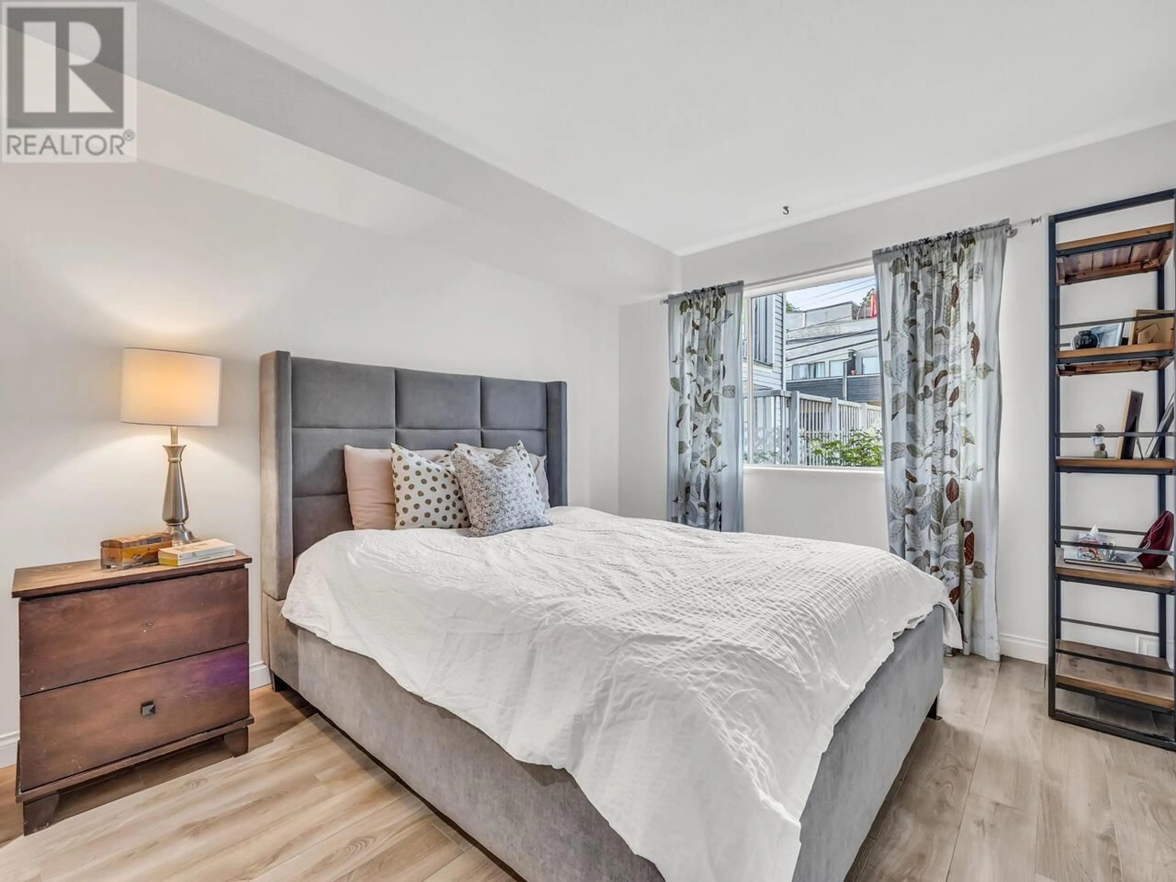 Bedroom with bed, unknown for 209 - 1433 1ST STREET, Vancouver British Columbia V5N1A4