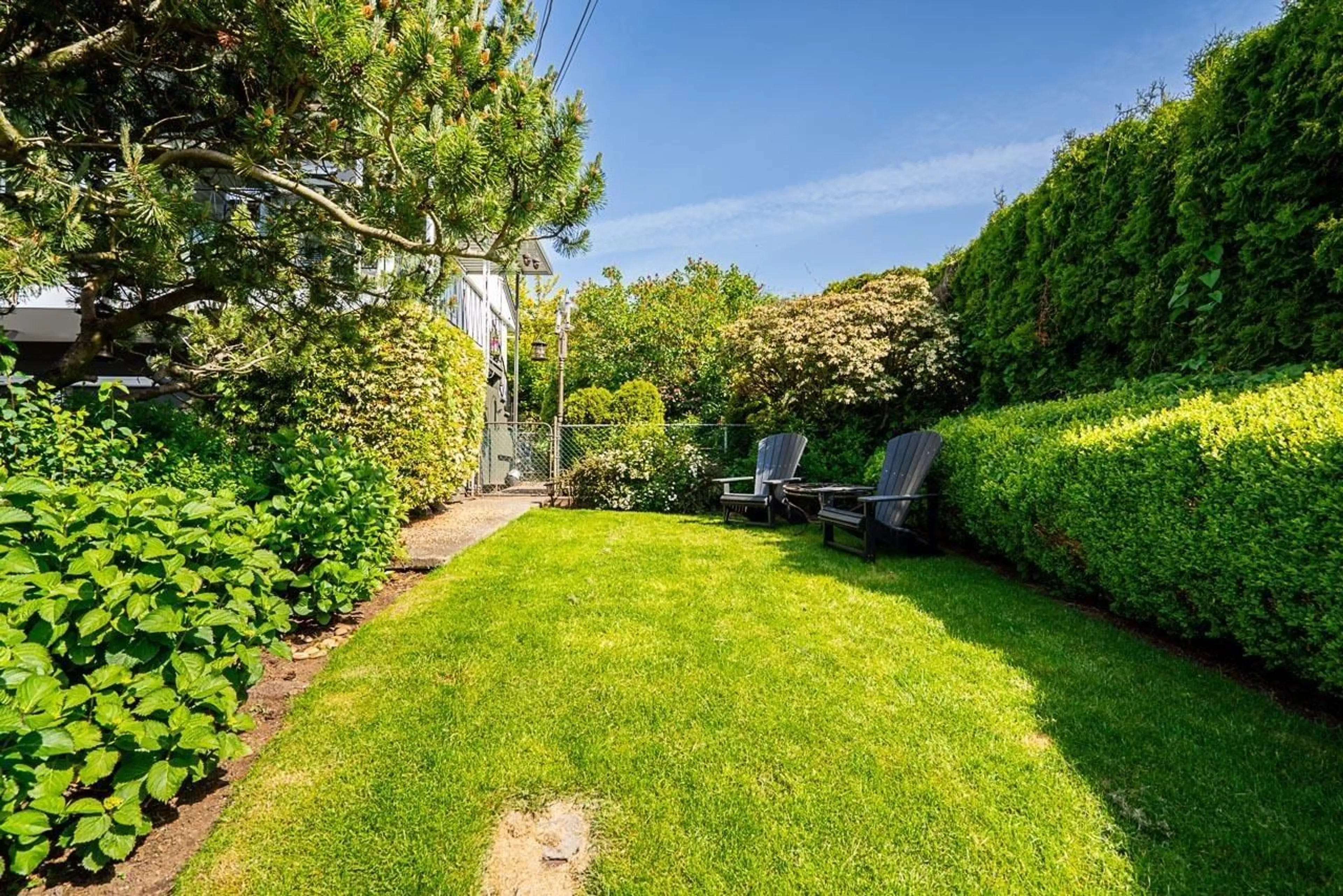 A pic from outside/outdoor area/front of a property/back of a property/a pic from drone, forest/trees view for 14253 MAGDALEN, White Rock British Columbia V4B2W8
