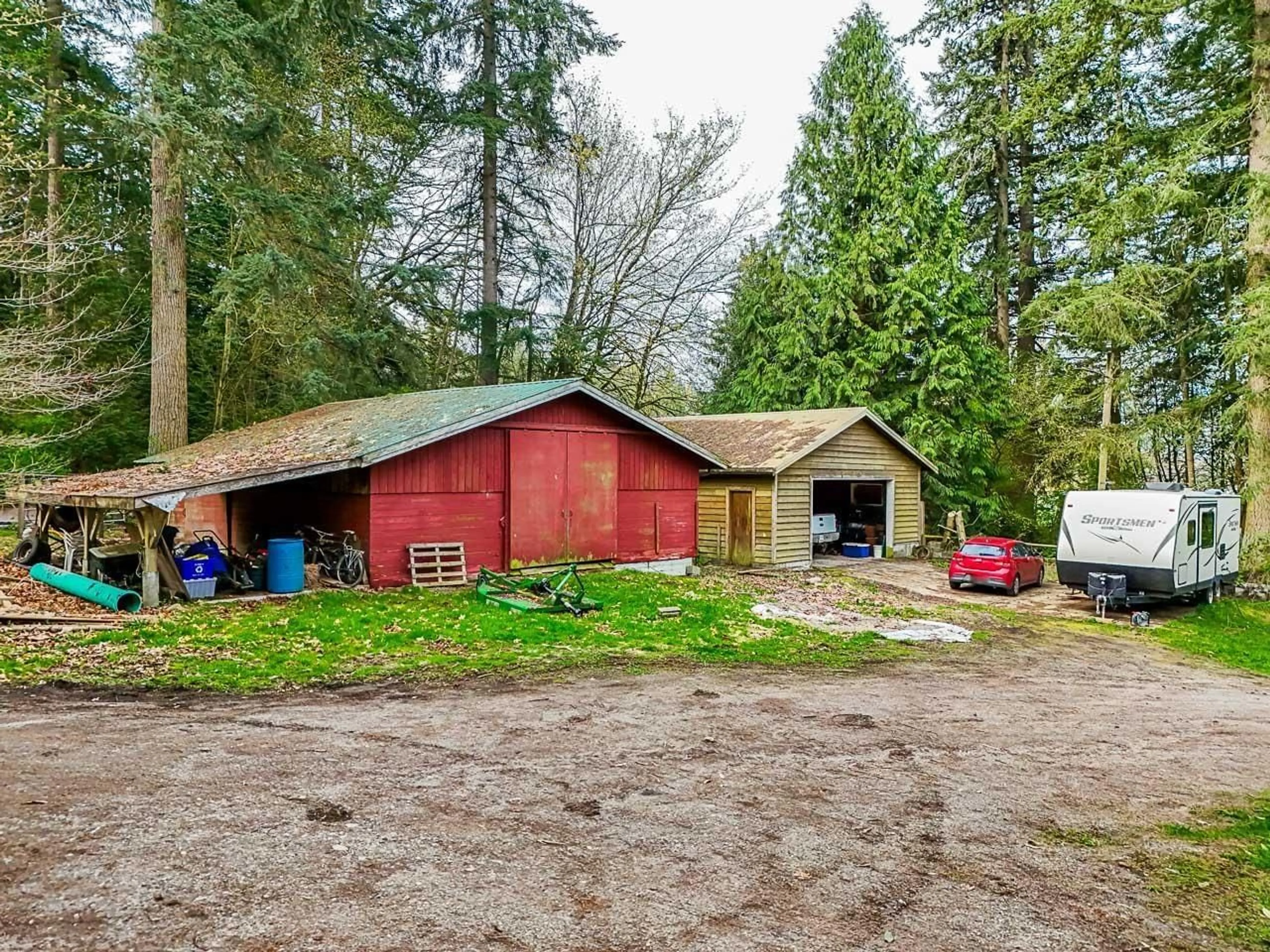 A pic from outside/outdoor area/front of a property/back of a property/a pic from drone, forest/trees view for 18495 0, Surrey British Columbia V3Z9R9