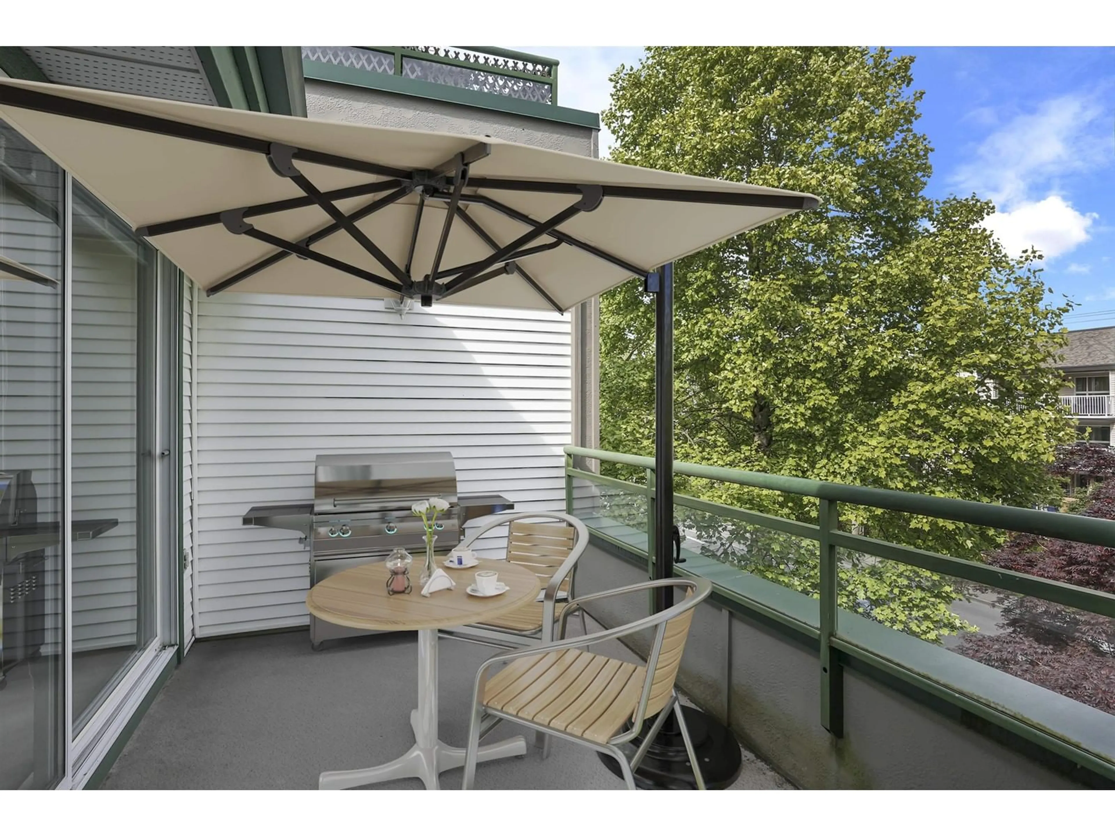 Patio, water/lake/river/ocean view for 401 - 1575 BEST, White Rock British Columbia V4B5K1