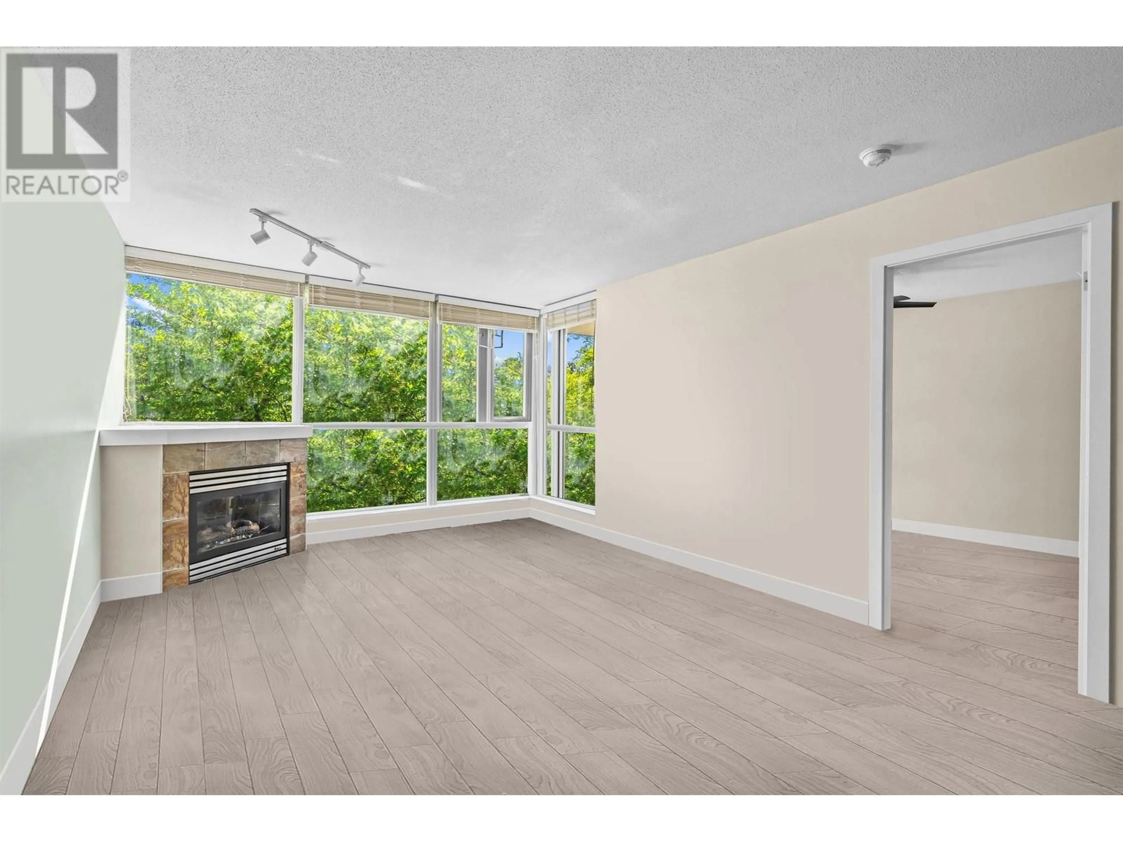 A pic of a room for 202 - 235 GUILDFORD WAY, Port Moody British Columbia V3H5L8