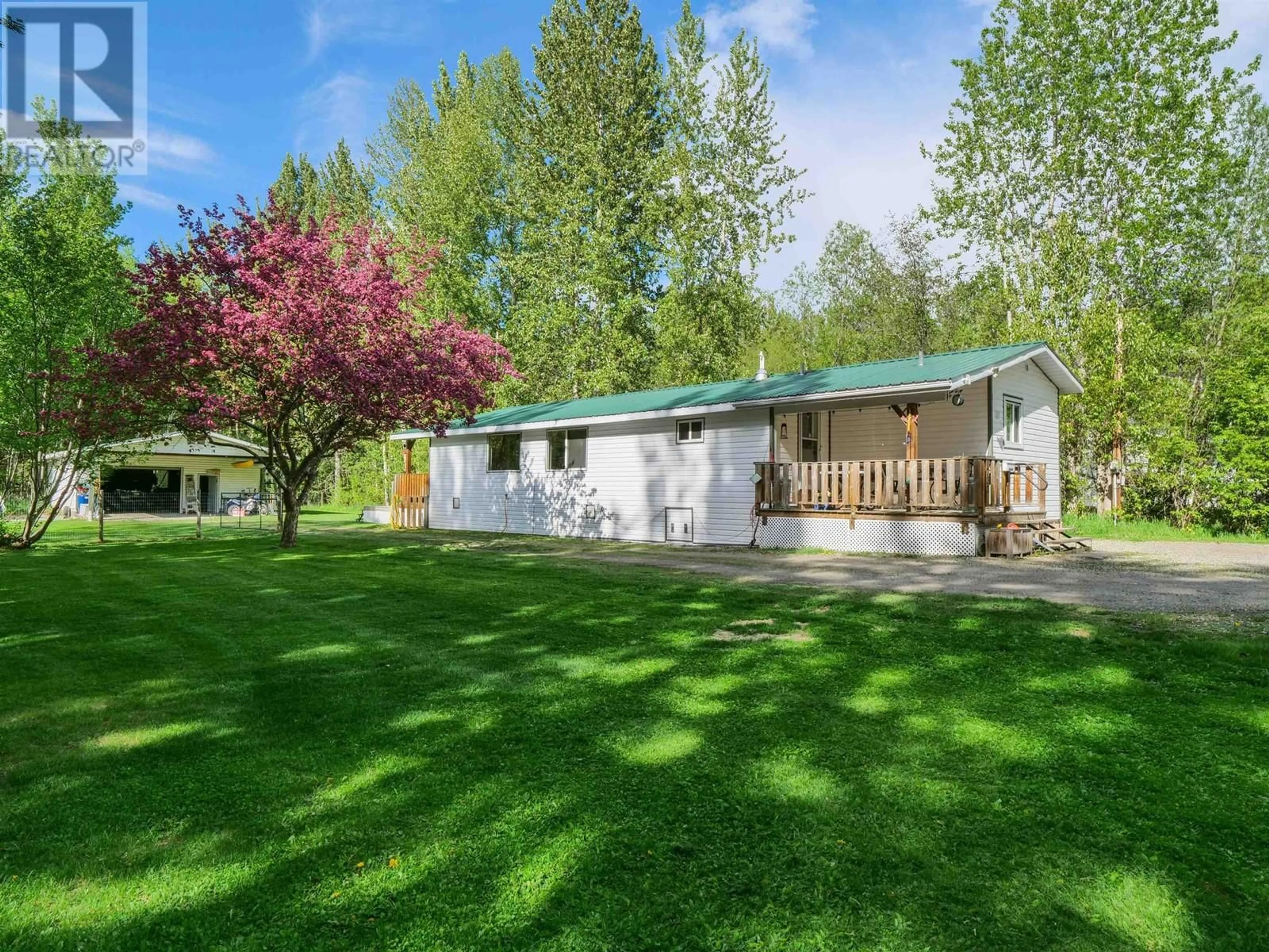 A pic from outside/outdoor area/front of a property/back of a property/a pic from drone, unknown for 1732 LUST ROAD, Quesnel British Columbia V2J3T8