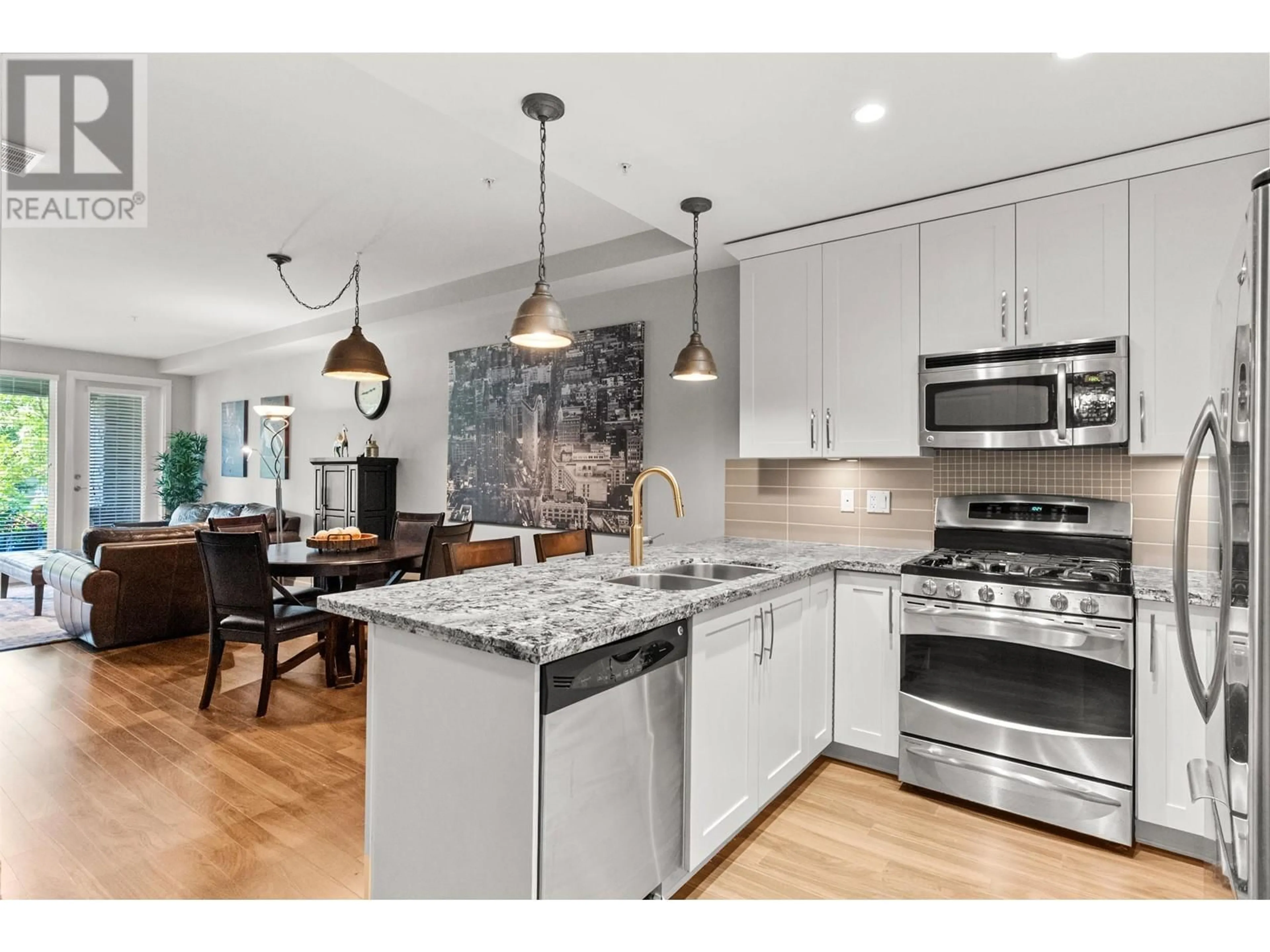 Open concept kitchen, ceramic/tile floor for 113 - 5099 SPRINGS BOULEVARD, Tsawwassen British Columbia V4M0A2
