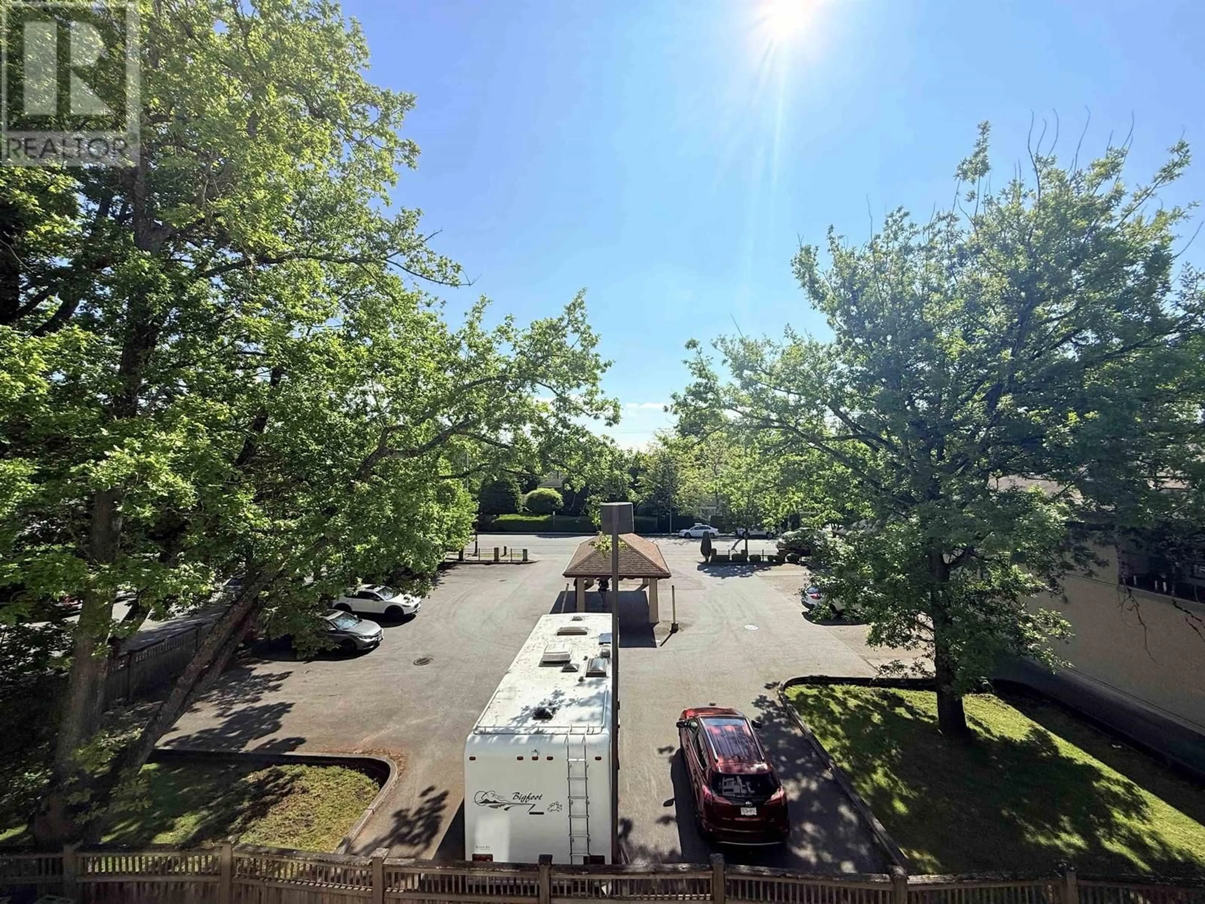 A pic from outside/outdoor area/front of a property/back of a property/a pic from drone, unknown for 220 - 7751 MINORU BOULEVARD, Richmond British Columbia V6Y1K3