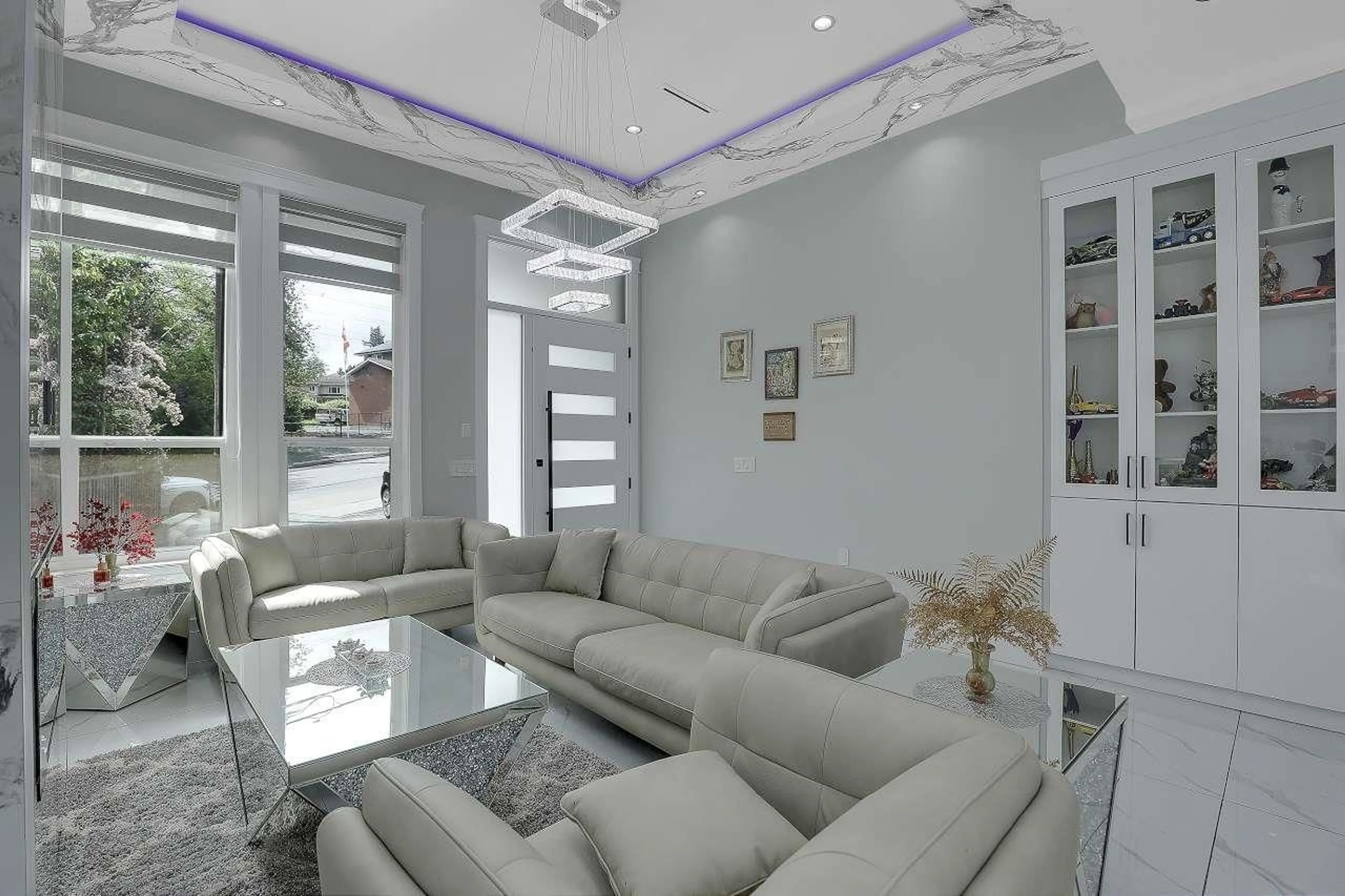 Living room with furniture, unknown for 14271 GROSVENOR, Surrey British Columbia V3R5H2