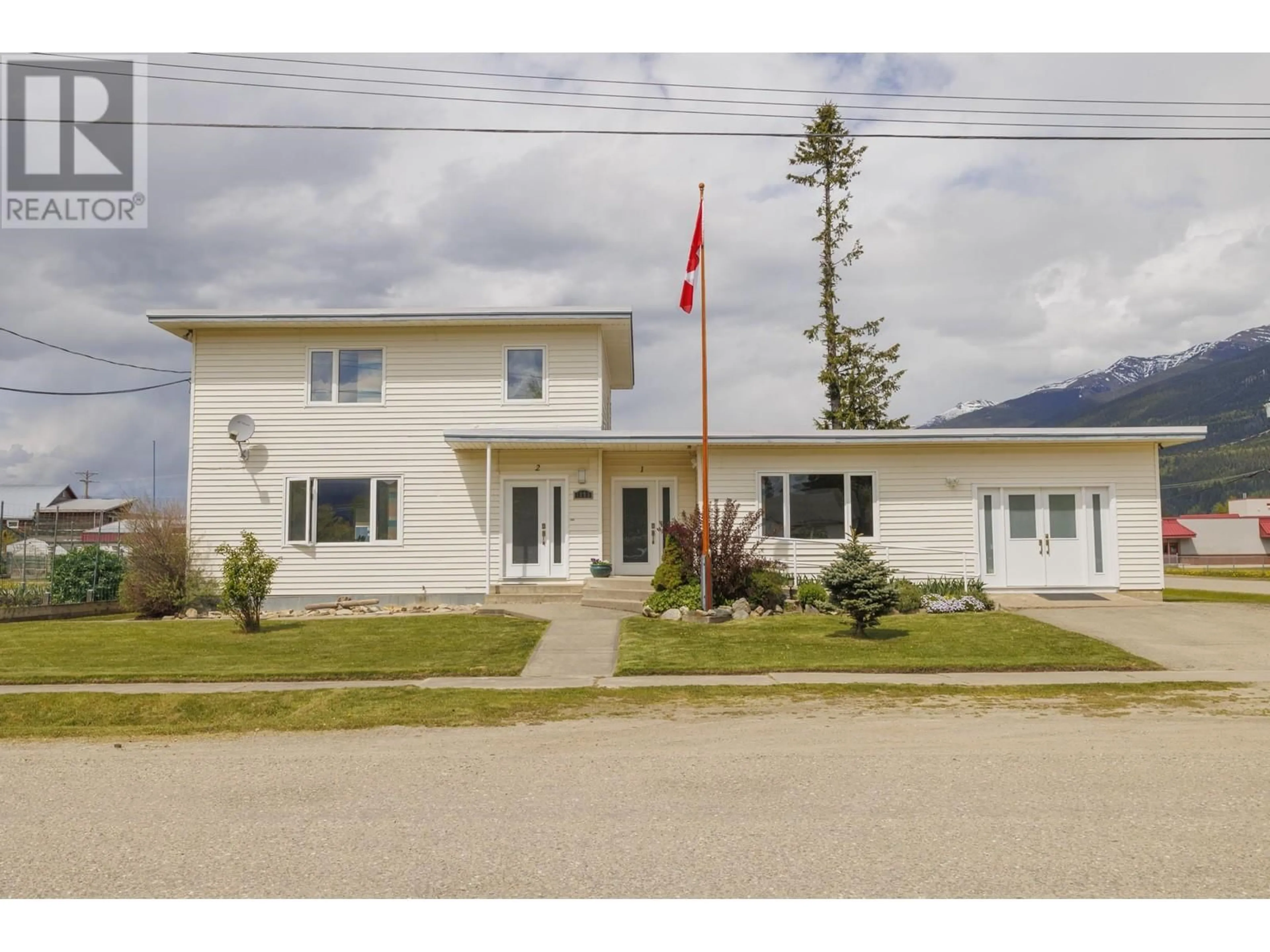 Unknown for 1093 3RD AVENUE, McBride British Columbia V0J2E0