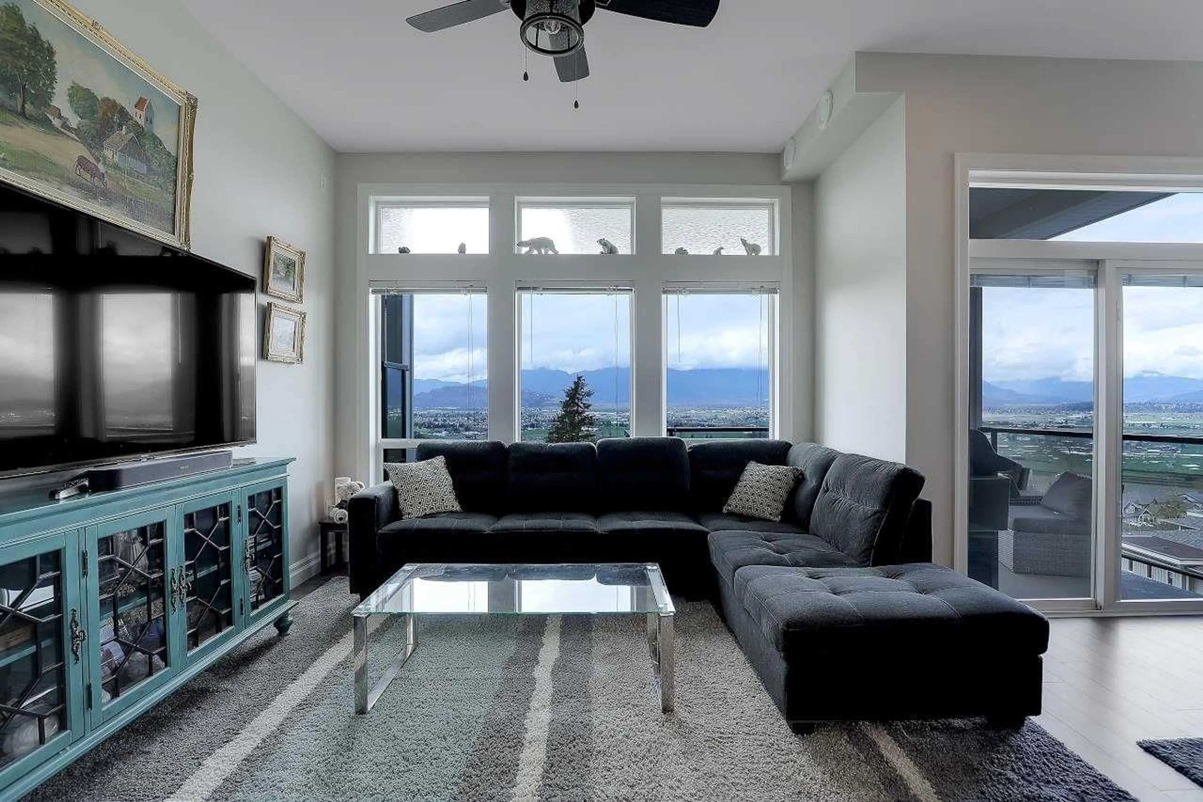 Living room with furniture, unknown for 41 - 6026 LINDEMAN STREET, Chilliwack British Columbia V2R0W1