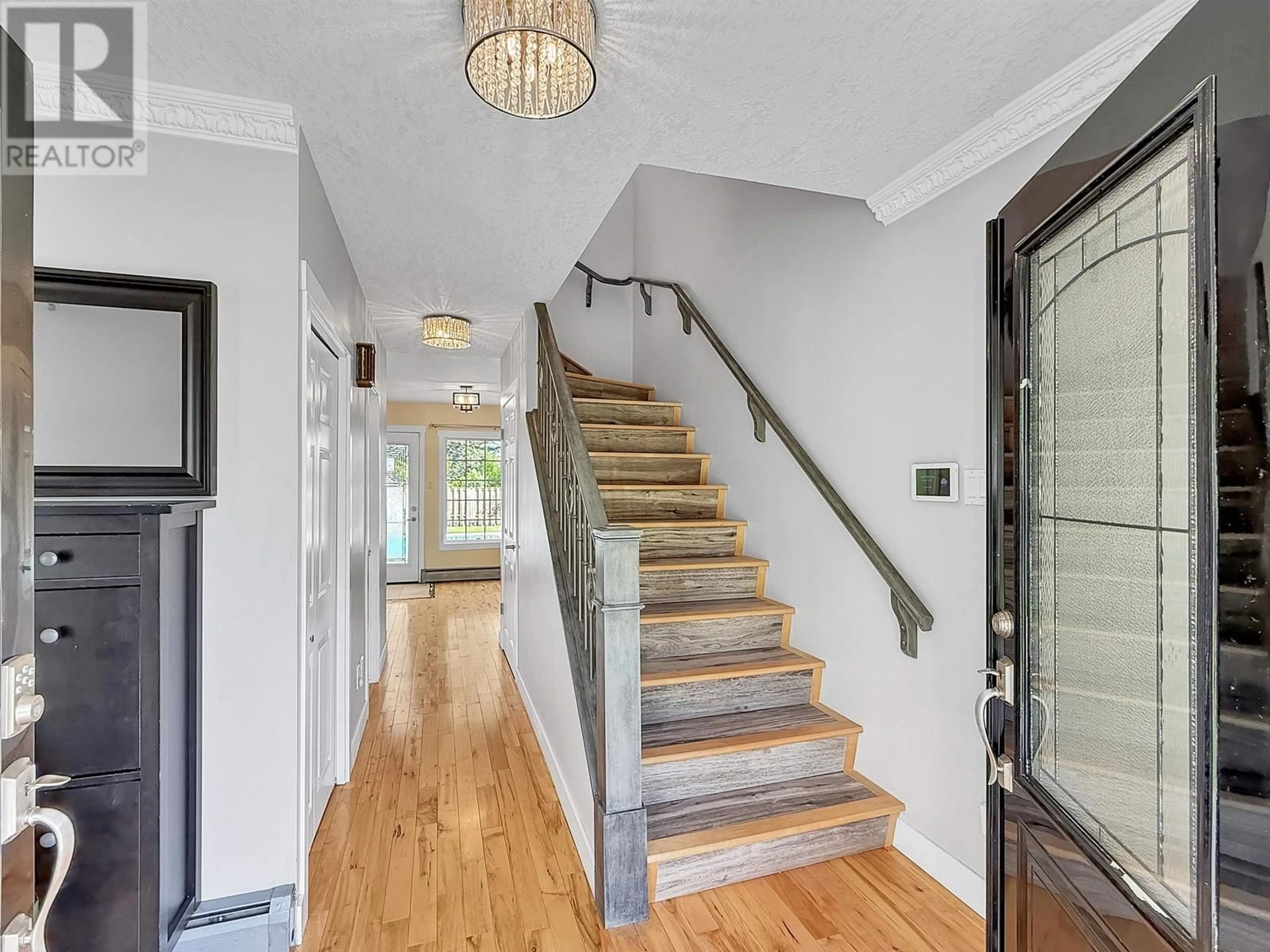 Indoor entryway for 1704 EDMONTON STREET, Prince George British Columbia V2M1X4