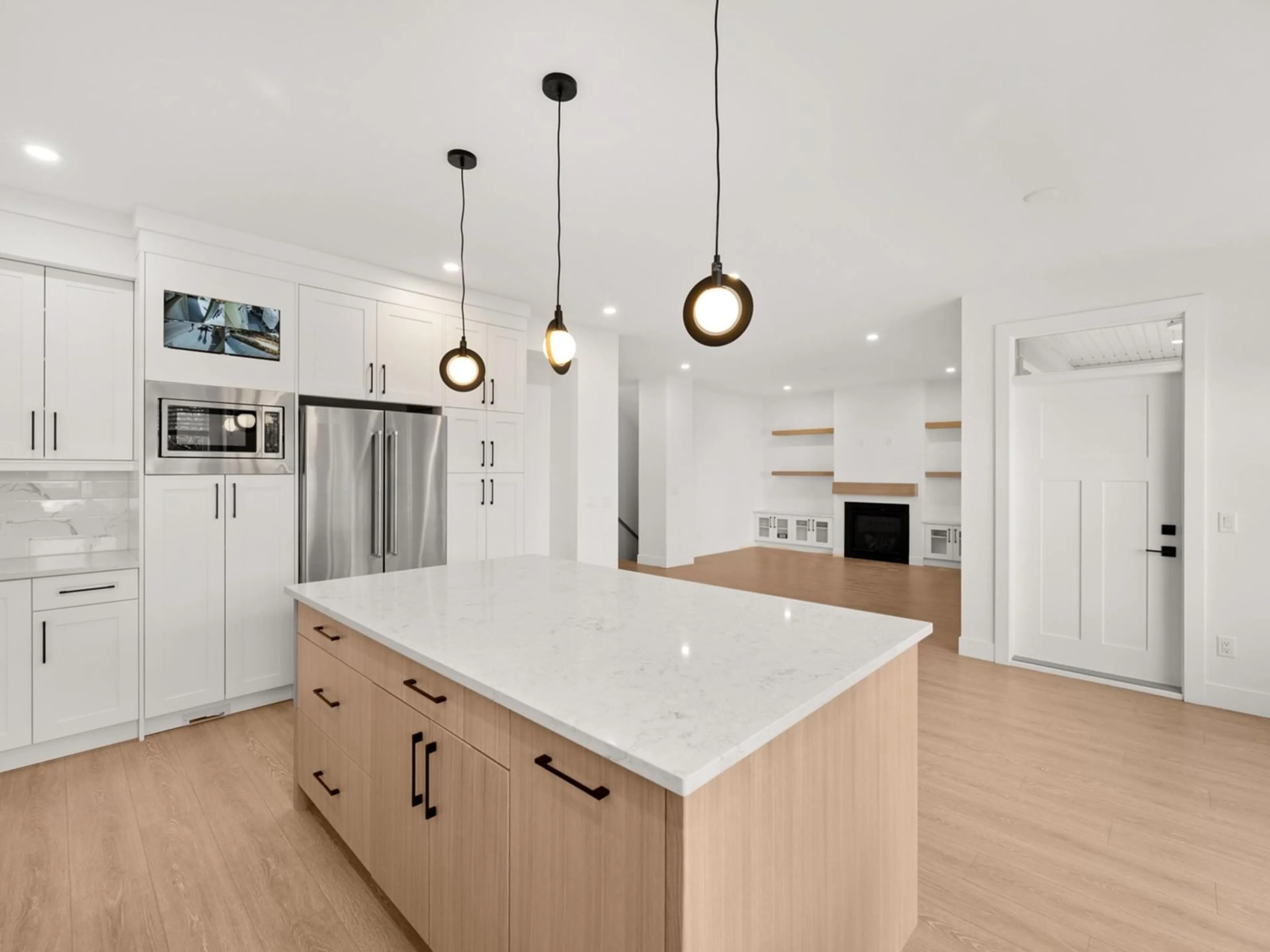 Open concept kitchen, unknown for 20 - 4217 OLD CLAYBURN, Abbotsford British Columbia V3G0B6