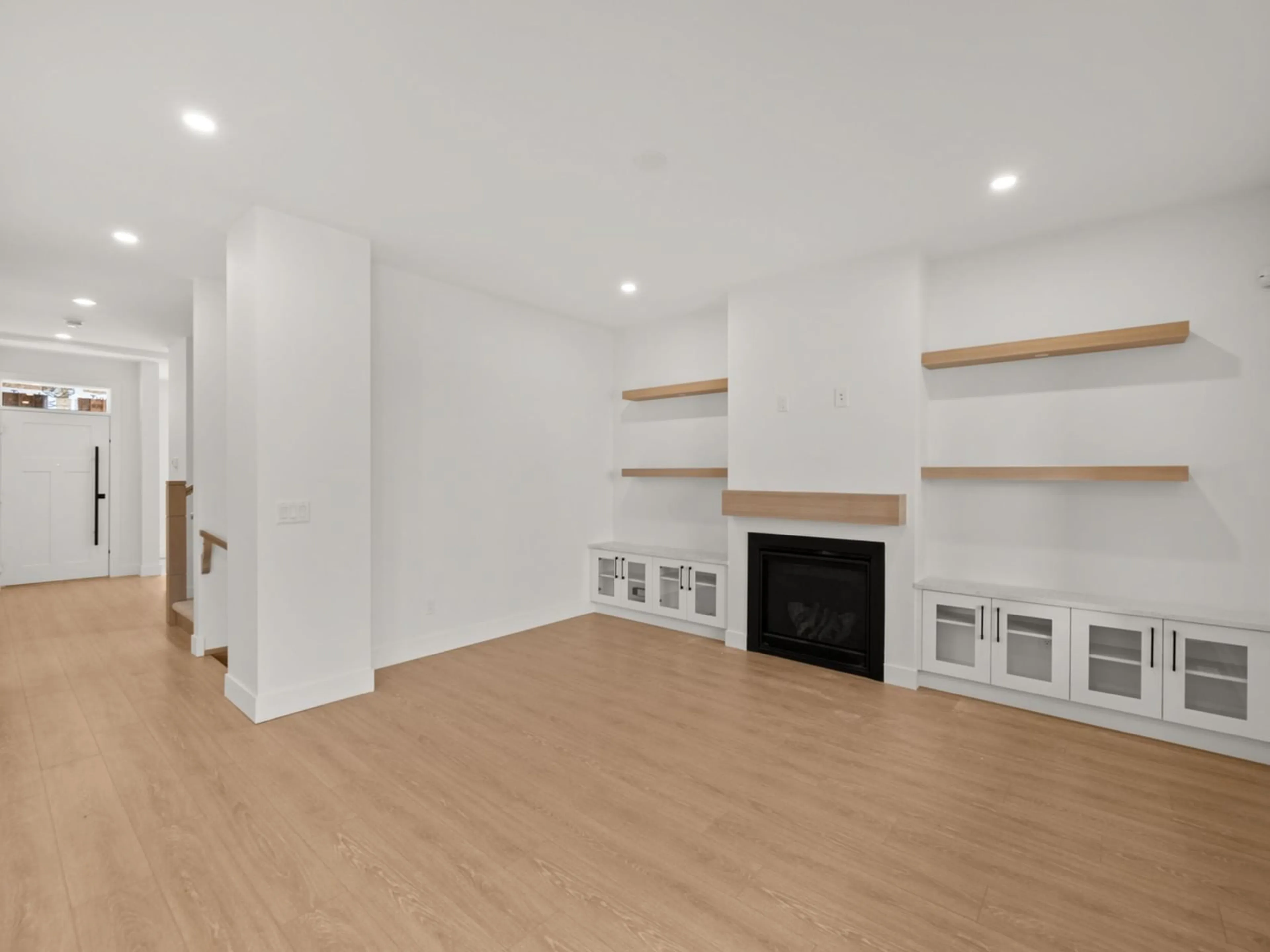 A pic of a room for 20 - 4217 OLD CLAYBURN, Abbotsford British Columbia V3G0B6