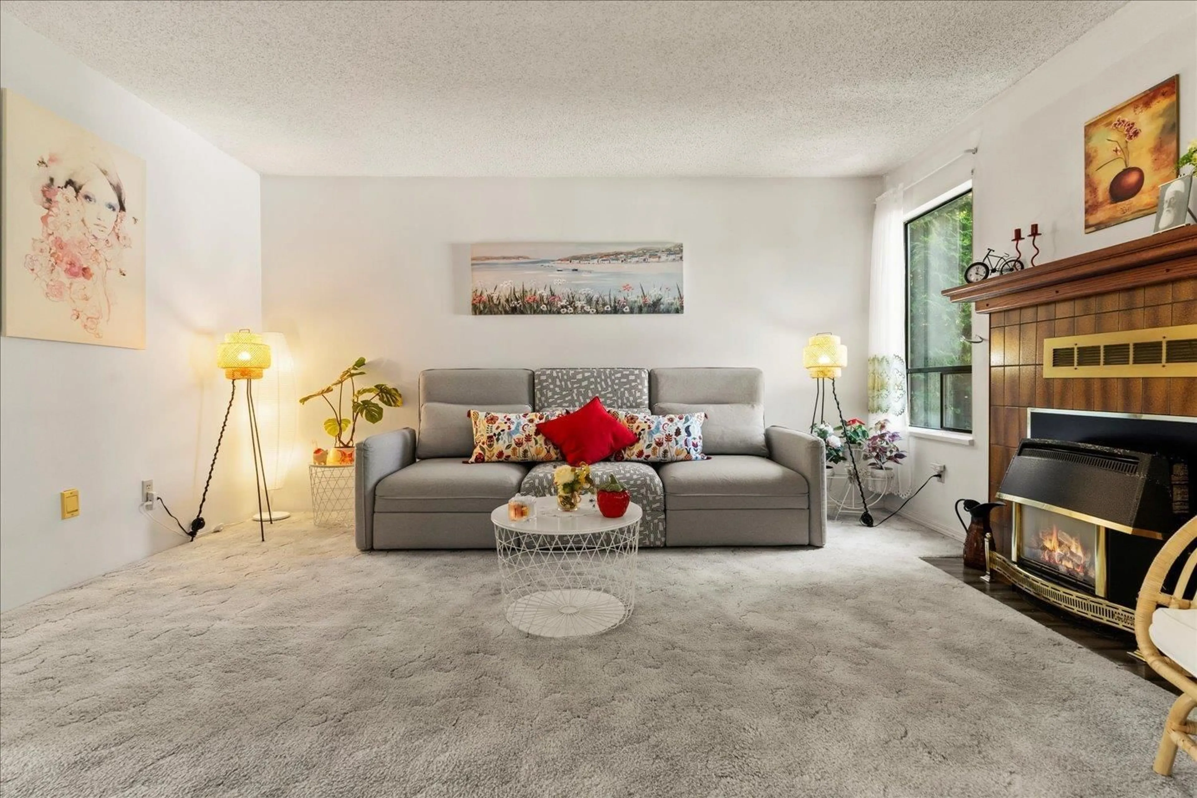 Living room with furniture, unknown for 45463 MEADOWBROOK DRIVE, Chilliwack British Columbia V2P7K3