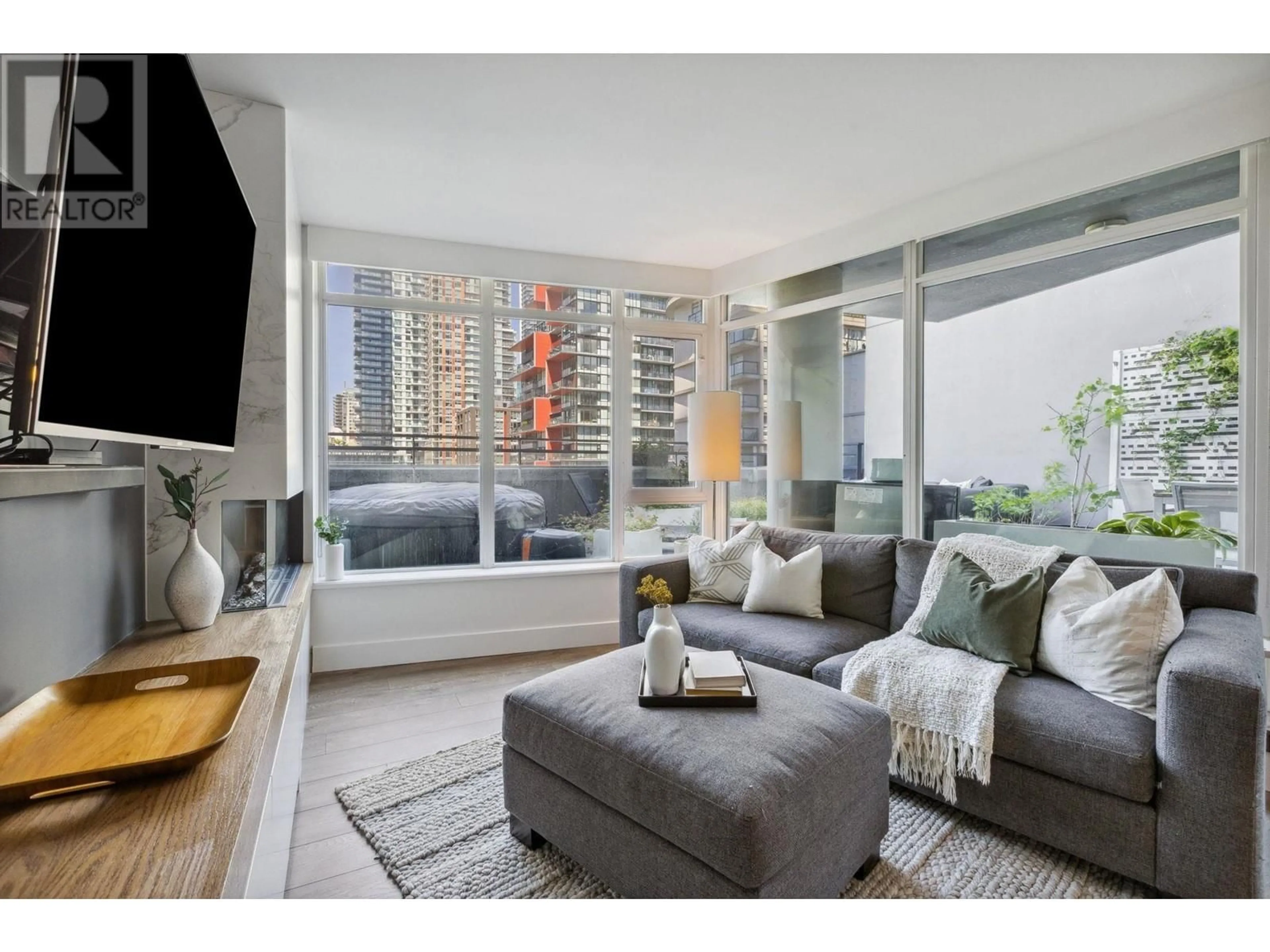 Living room with furniture, unknown for 903 - 1372 SEYMOUR STREET, Vancouver British Columbia V6B0L1